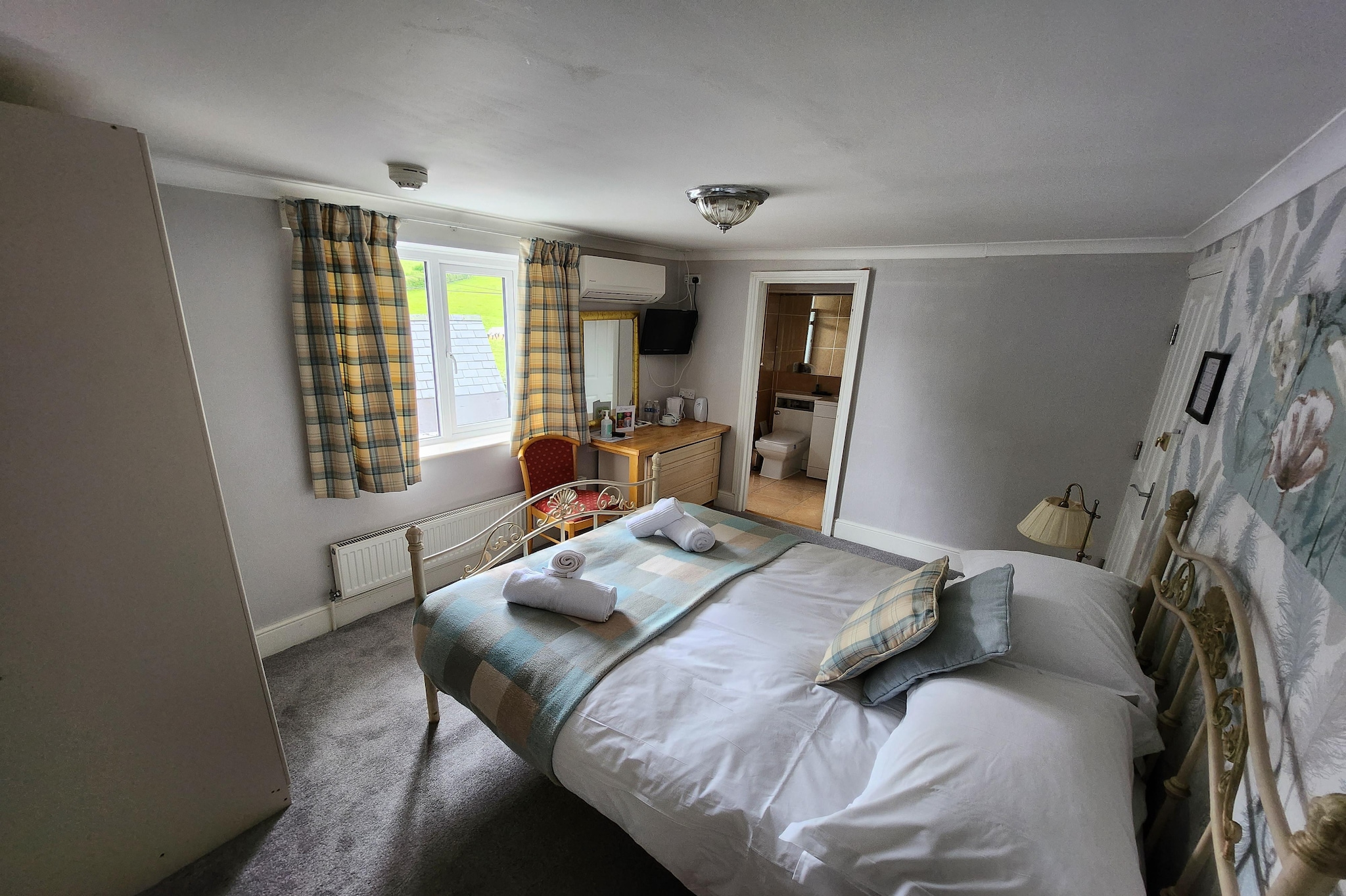 Lavendar Double Room