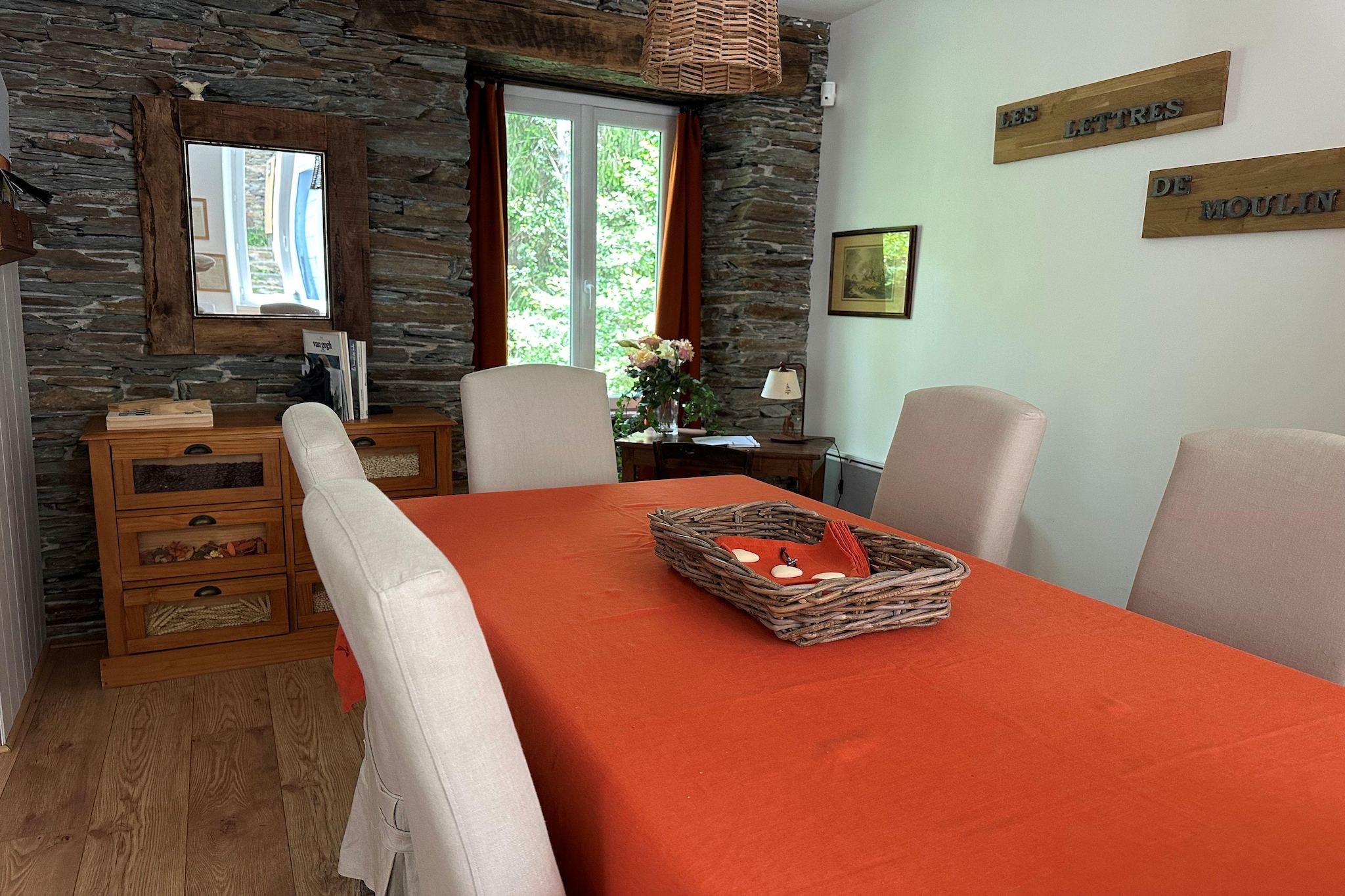 Le Moulin de Camelière-Eetkamer