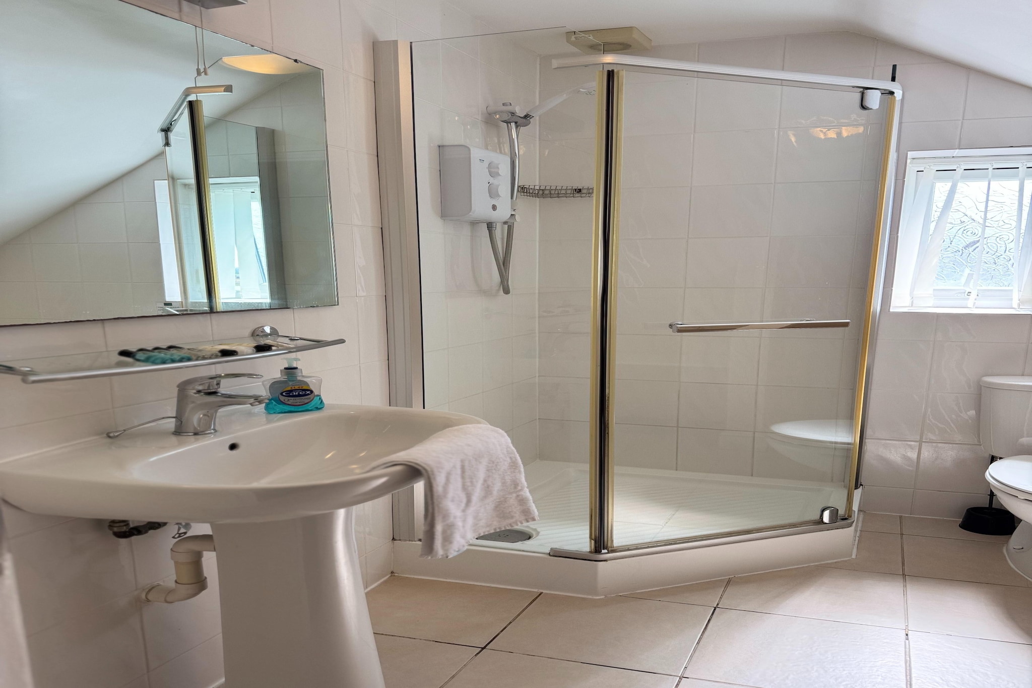 Hawk house  Double Room-Salle de bain