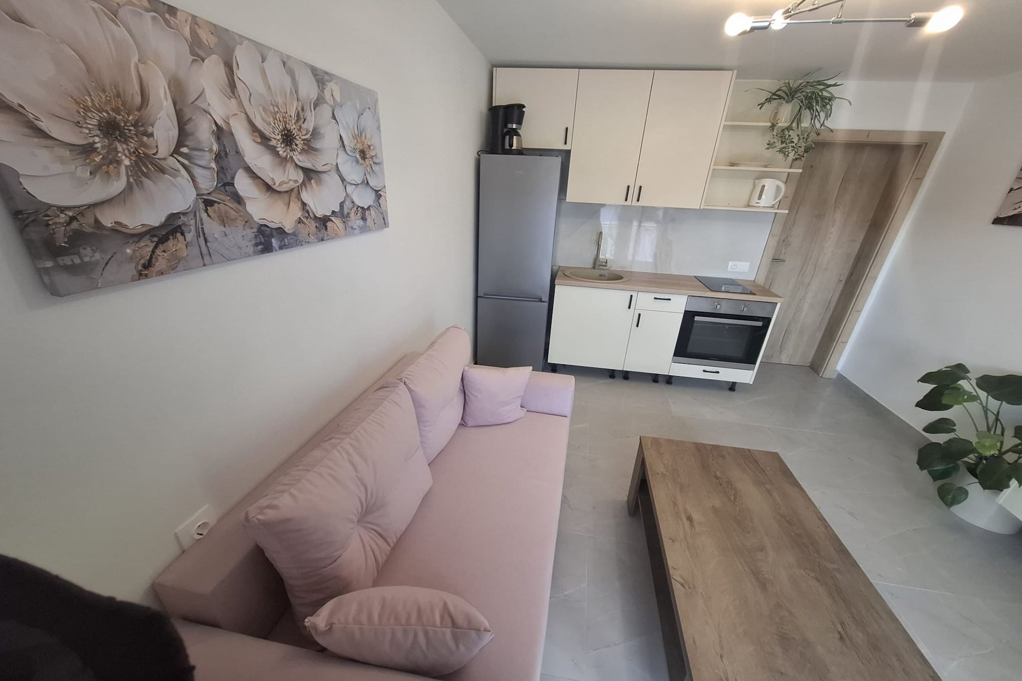 Apartment Jakić - One Bedroom Apartment with Garden View