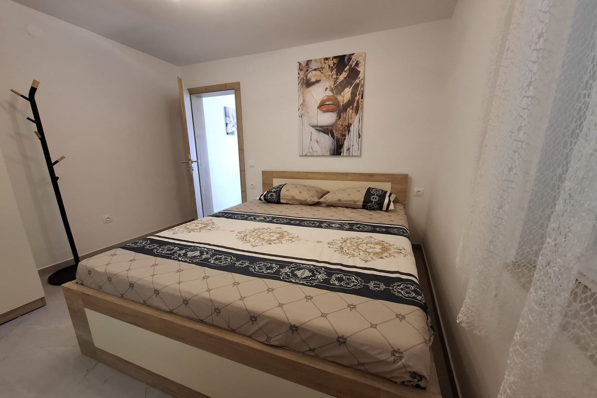 Apartment Jakić - One Bedroom Apartment with Garden View-Bedroom