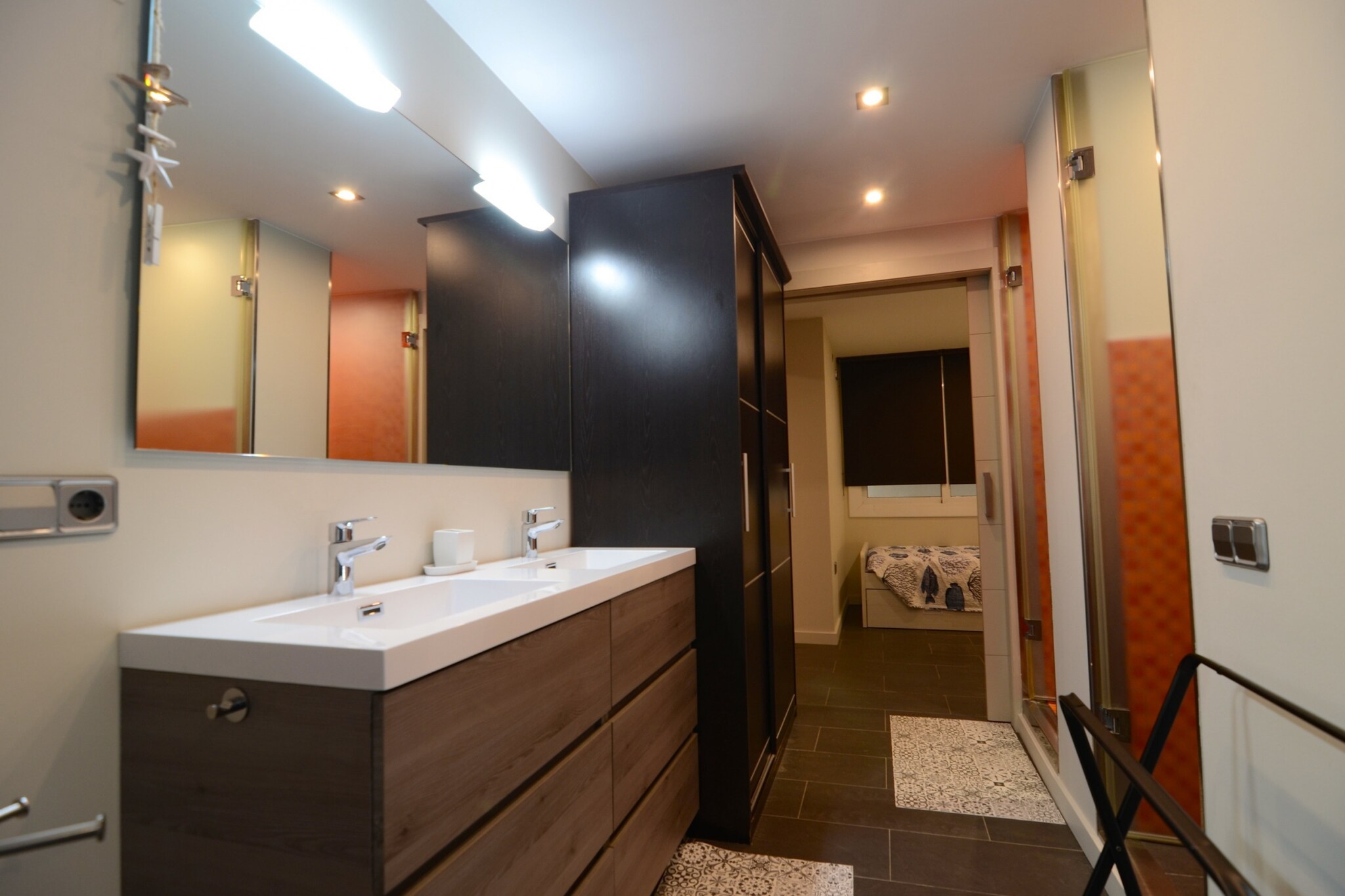 ROCAMAURA I C 1-4-Bathroom