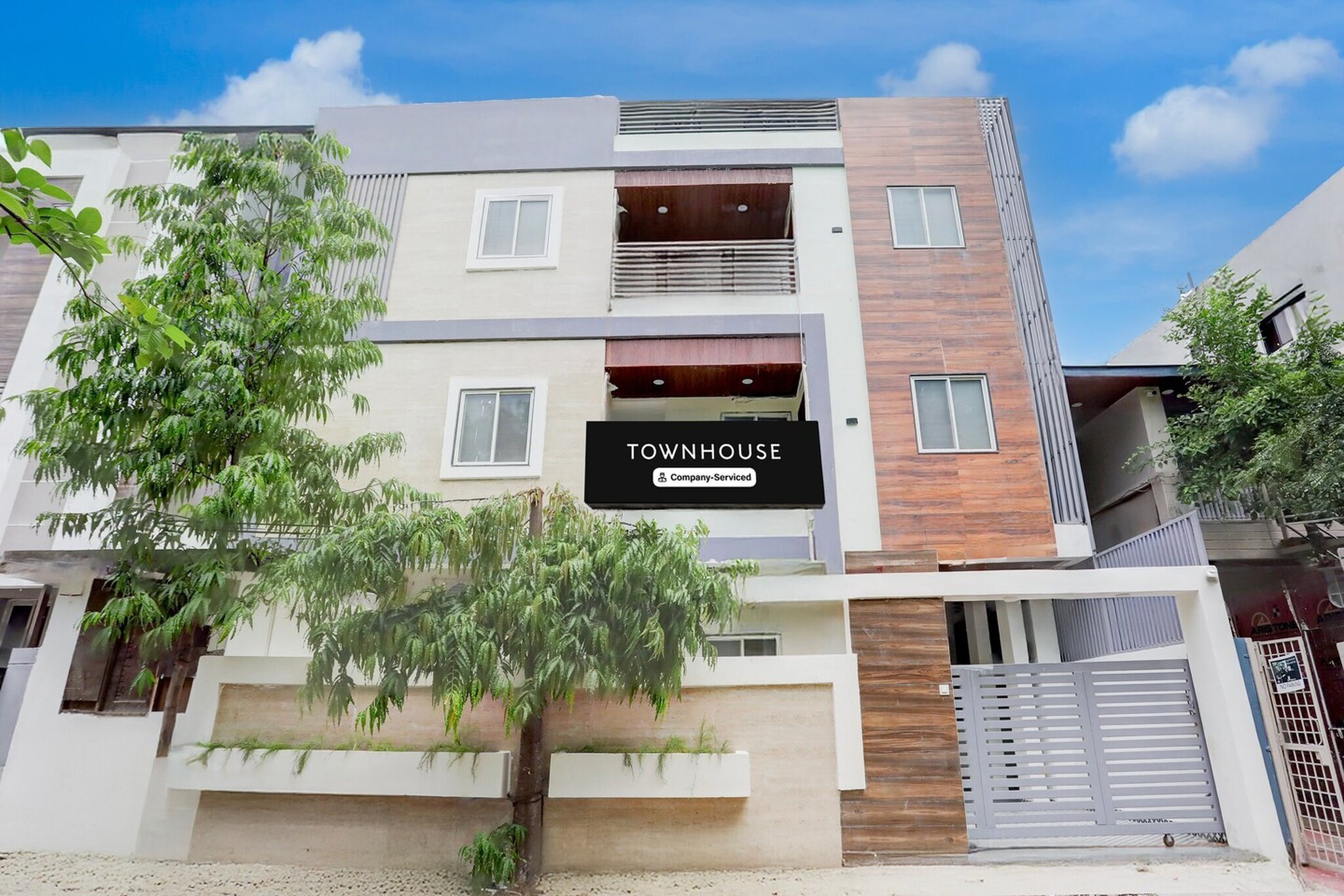 Townhouse DAVV University Indore