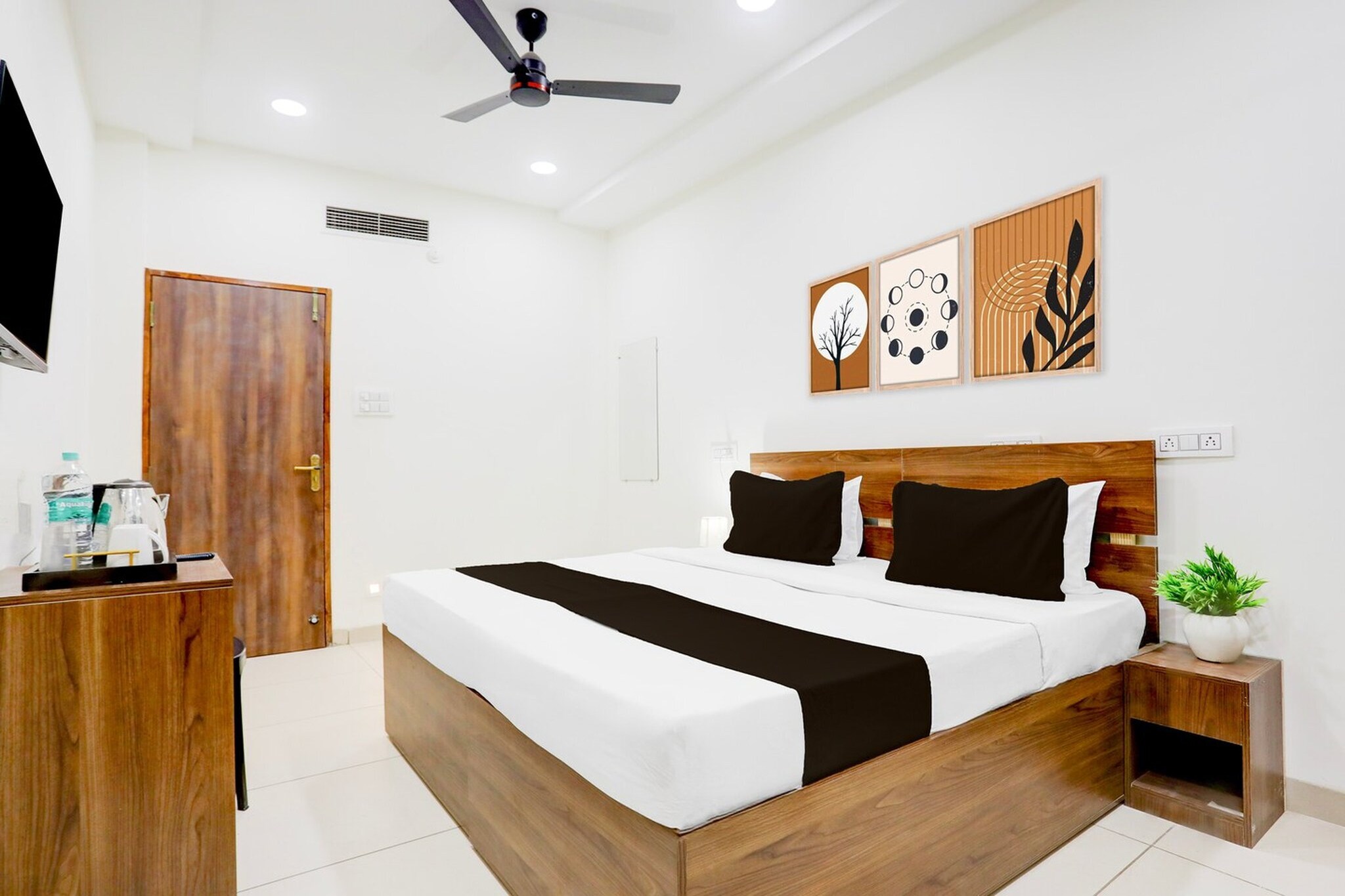 Townhouse DAVV University Indore