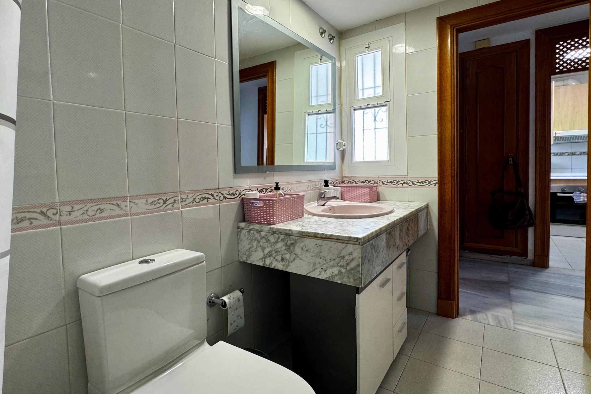 Golf Center-Bathroom