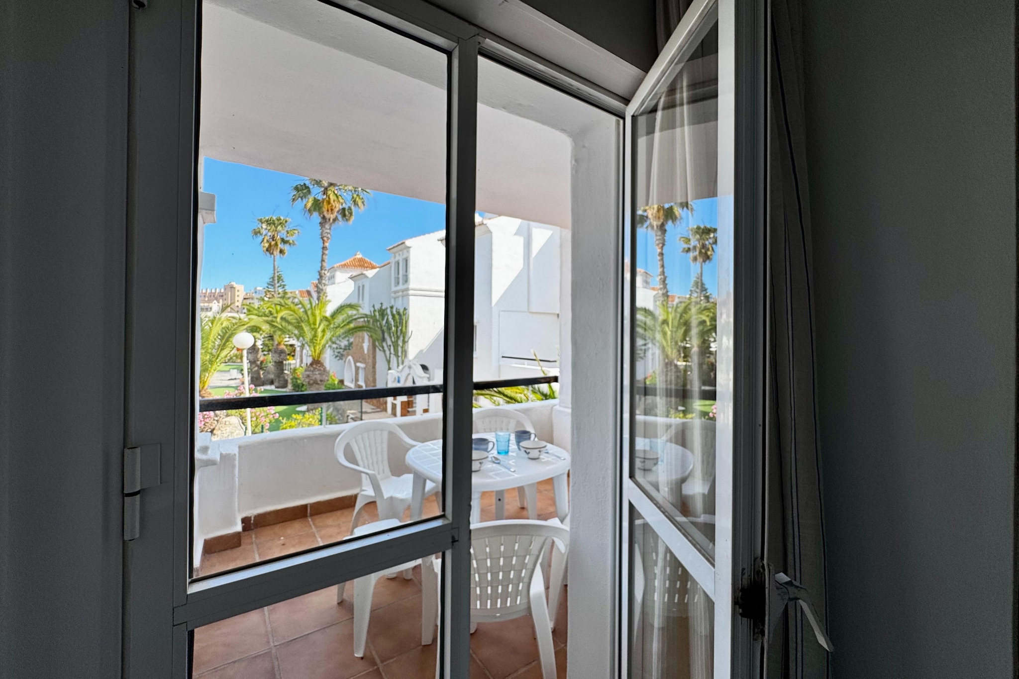 Golf Center-Terrace balcony