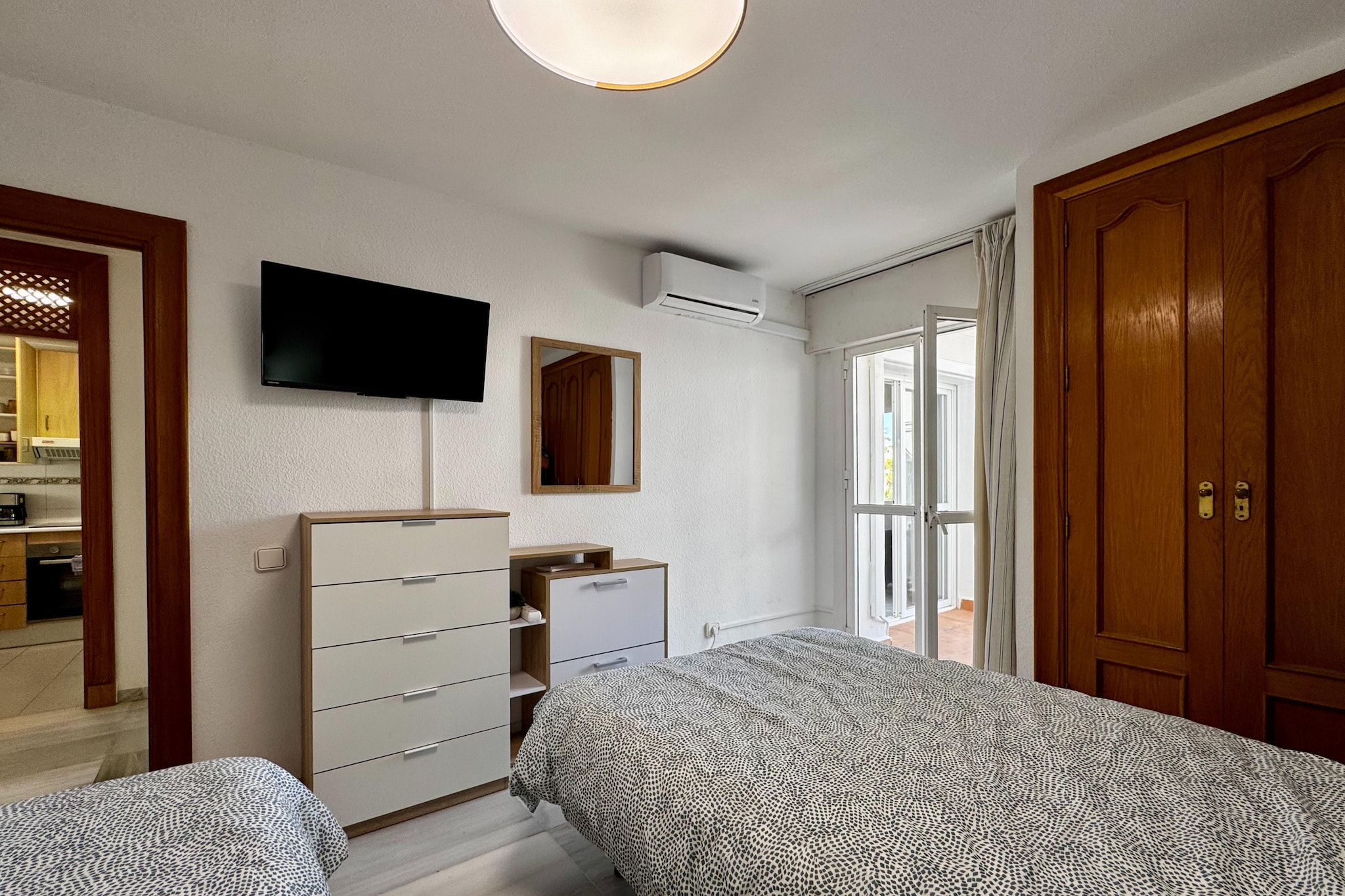 Golf Center-Bedroom