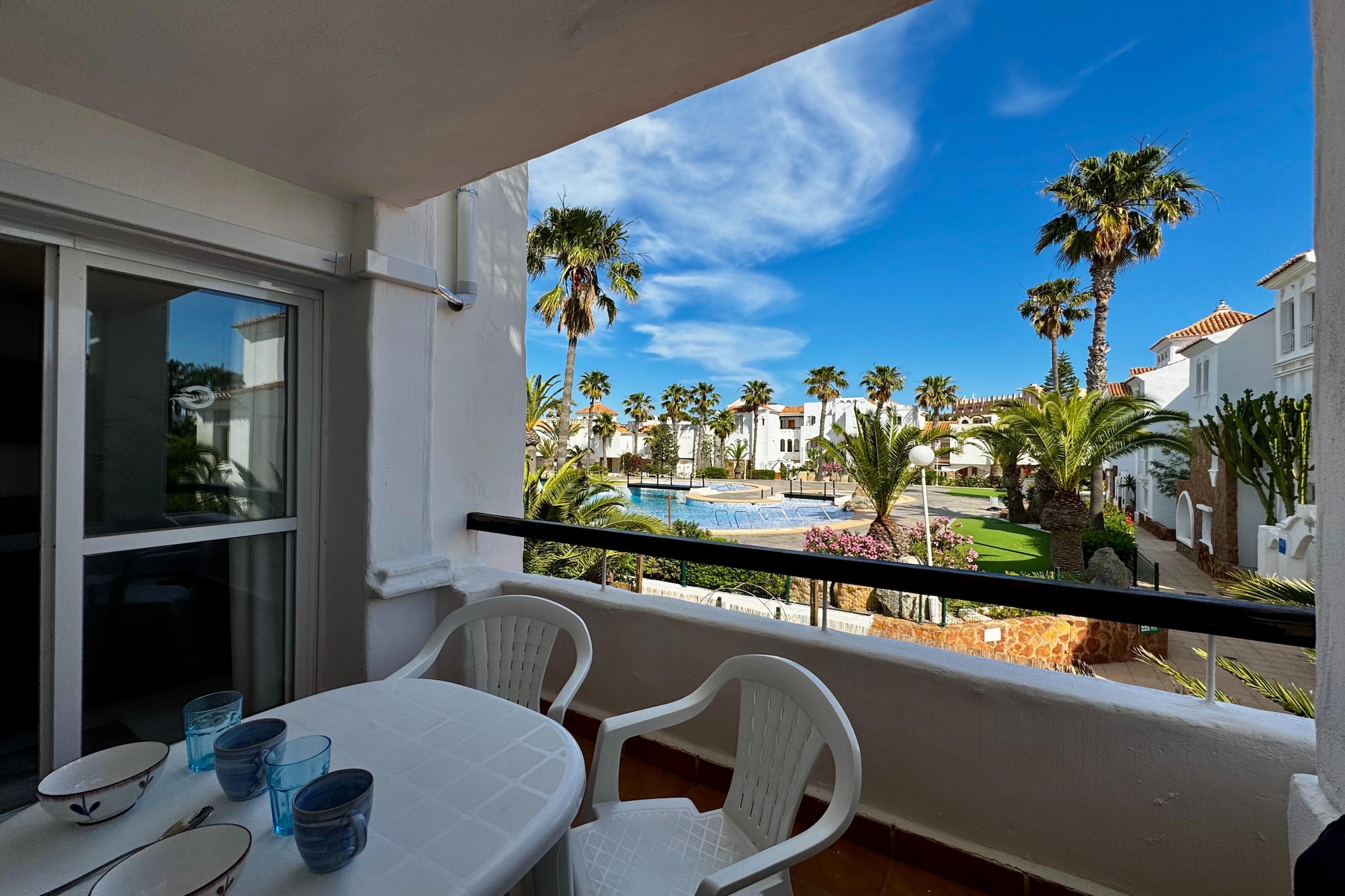Golf Center-Terrace balcony