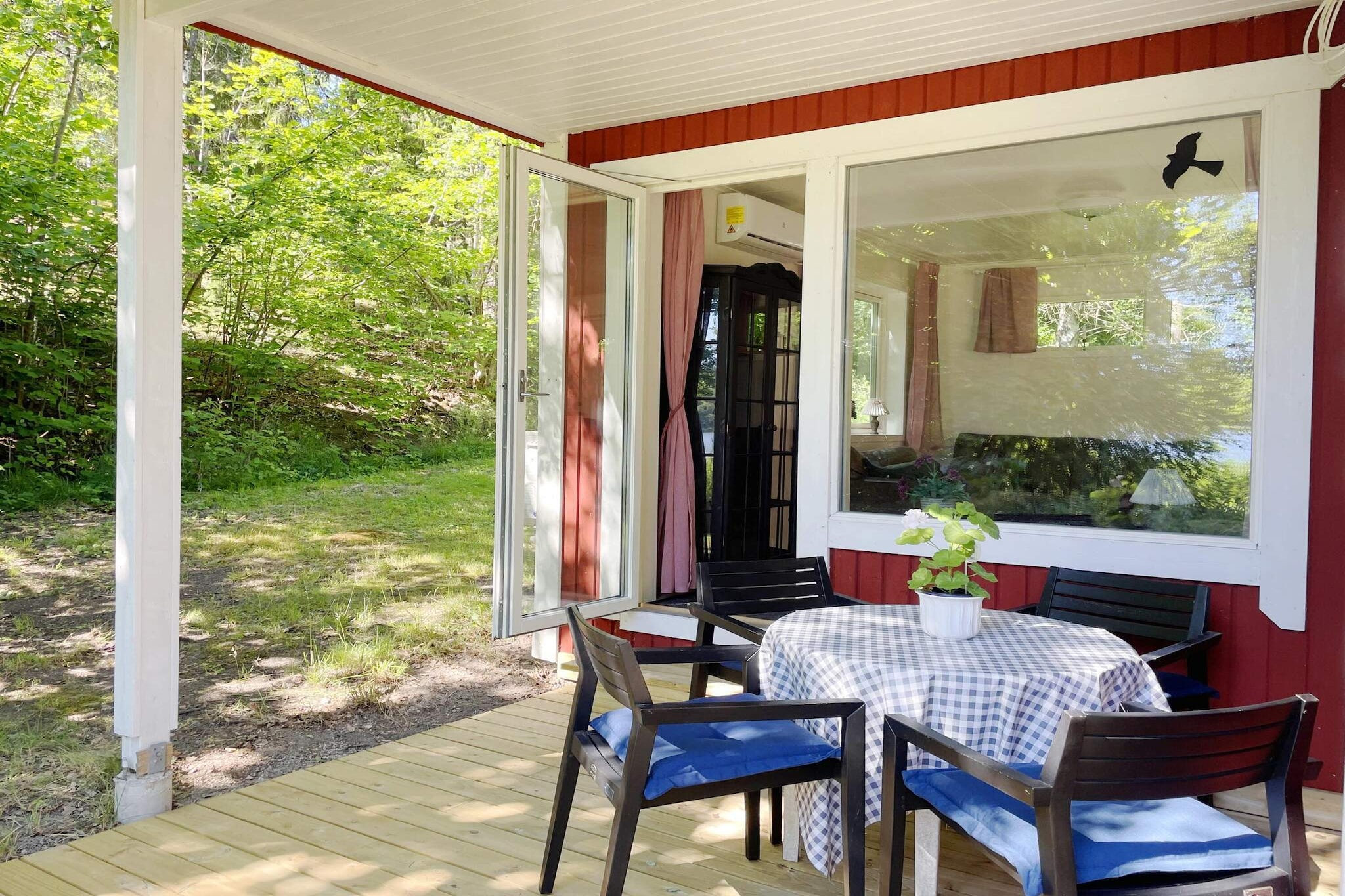 Cabane au bord du lac à Sollentuna - Extérieur