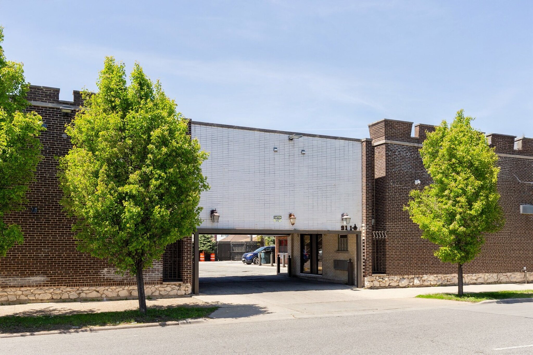 Exterior Summer