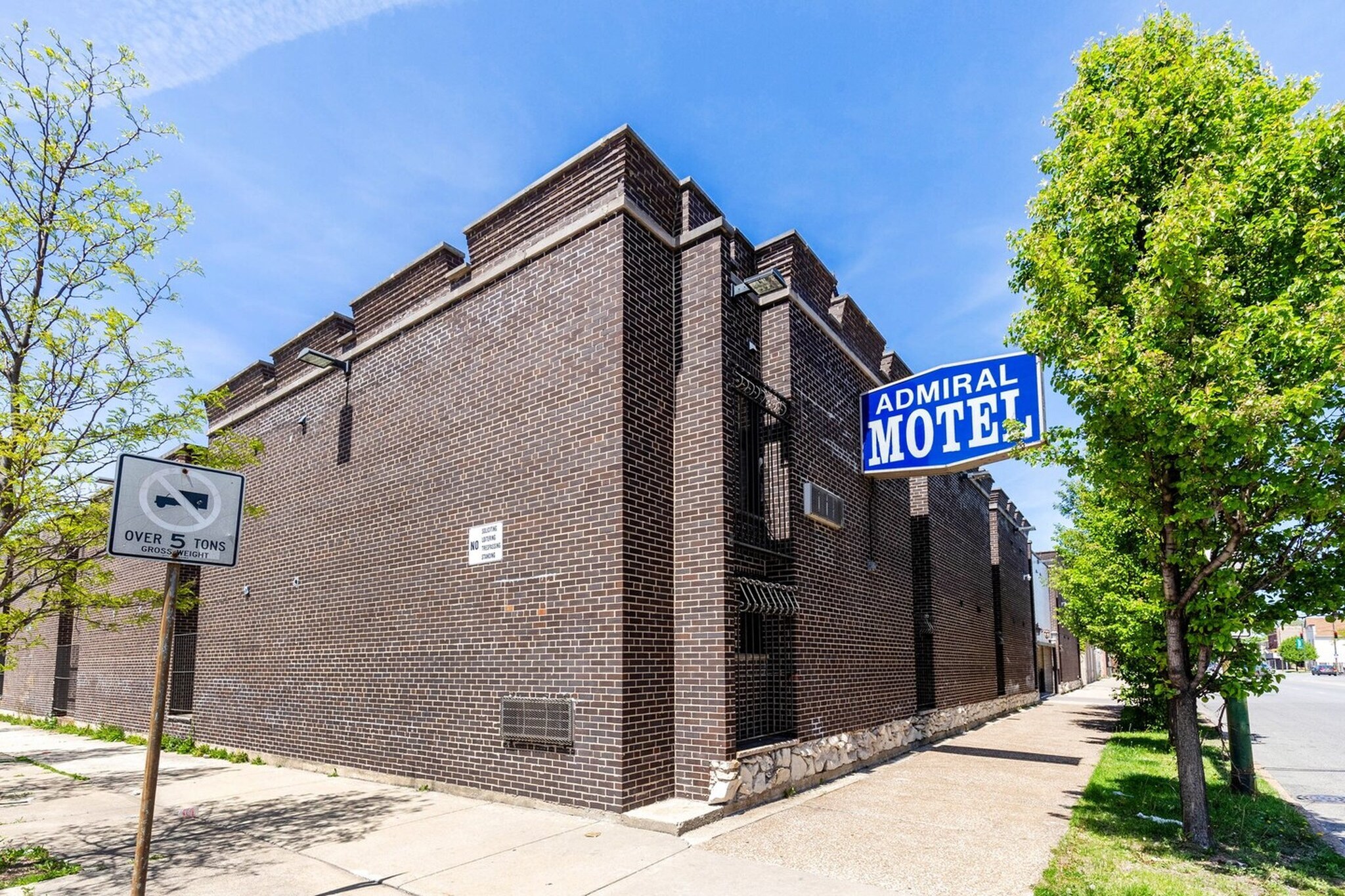 Exterior Summer