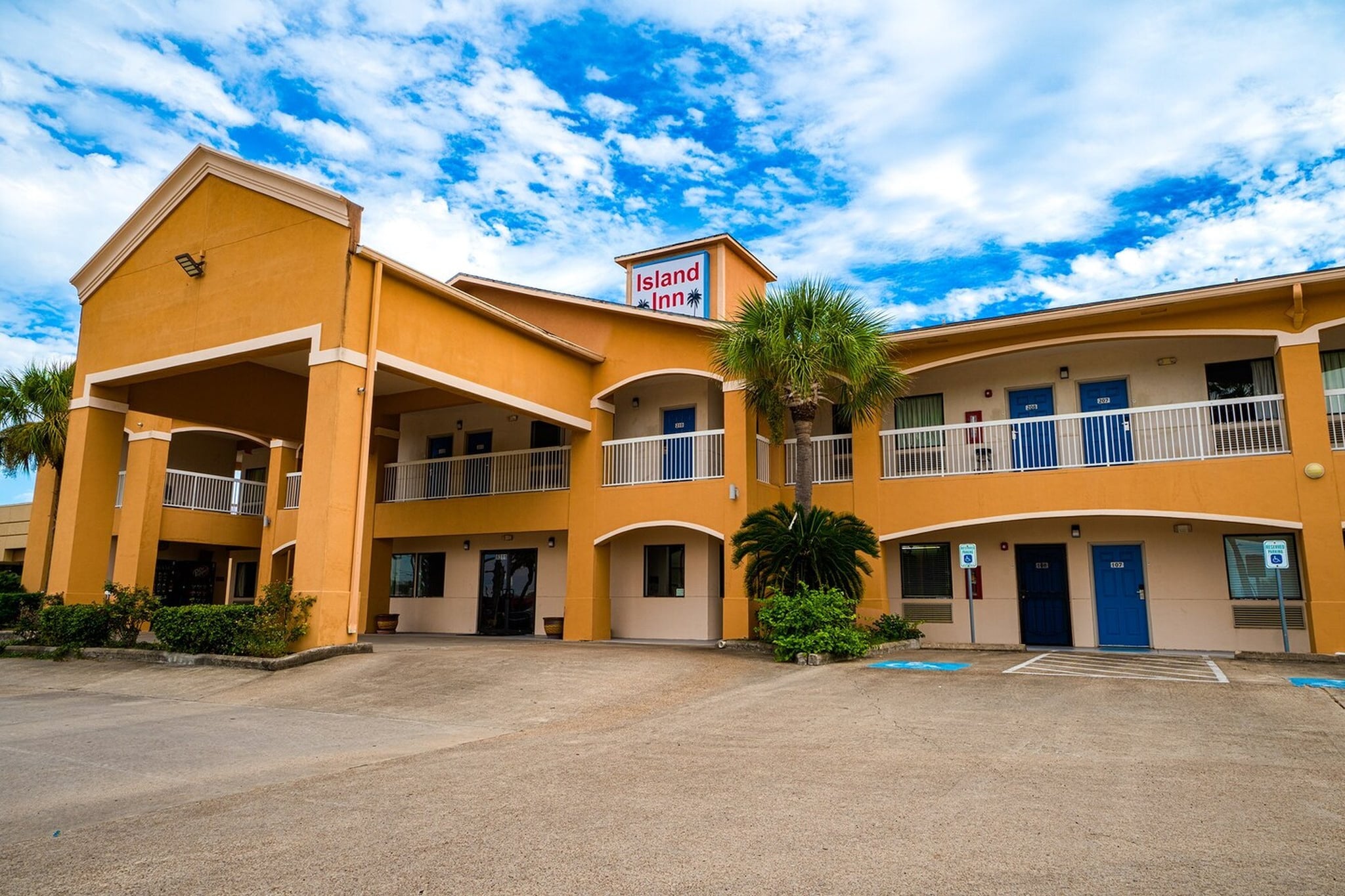 Exterior Summer