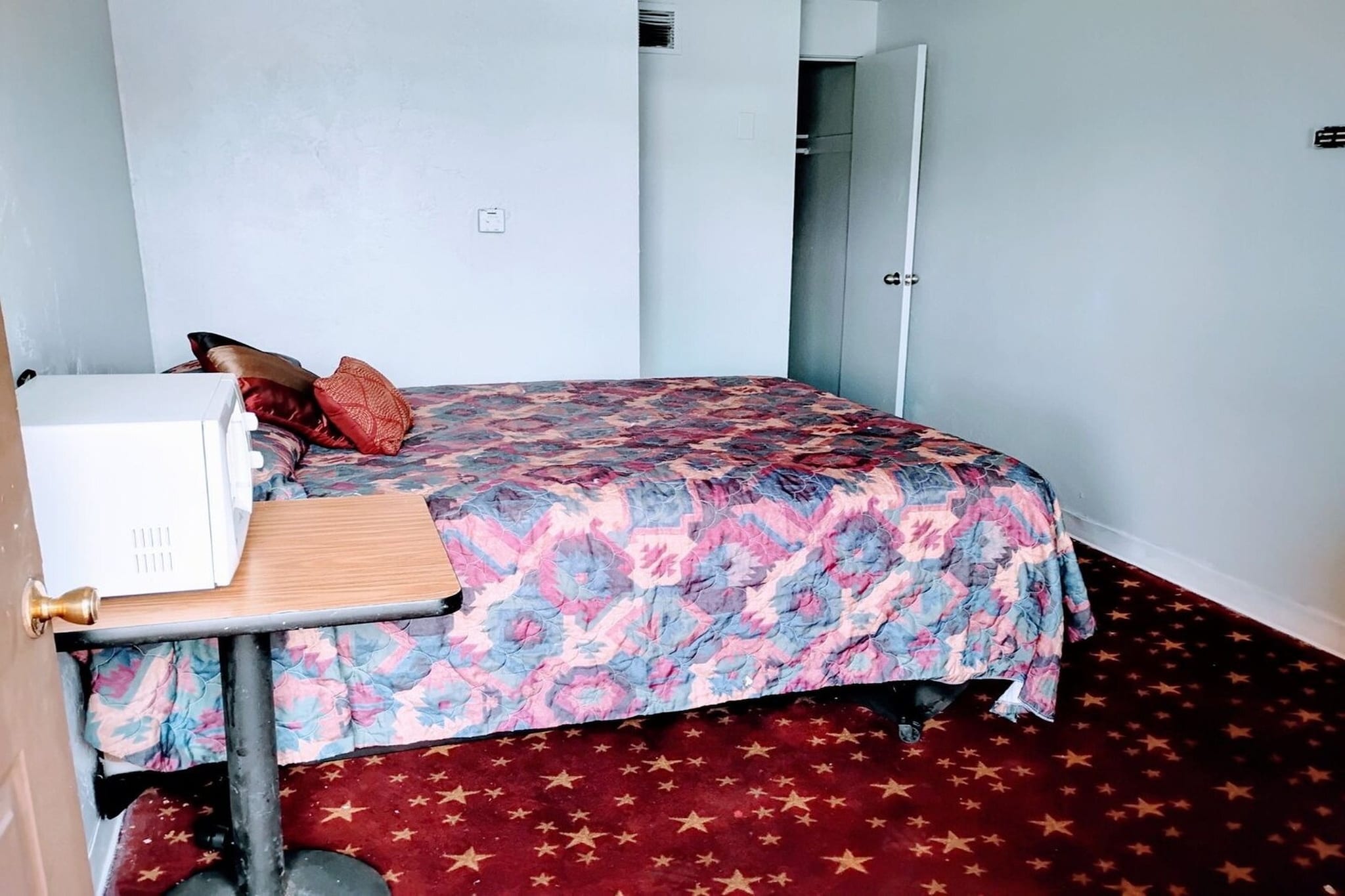 Bed Room