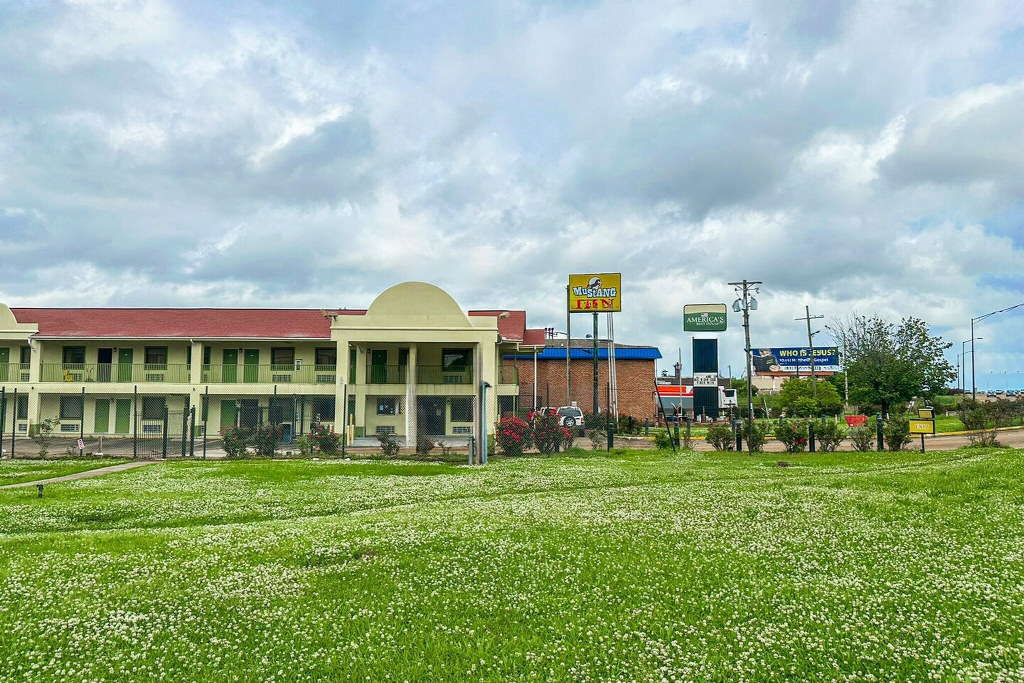 Exterior Summer