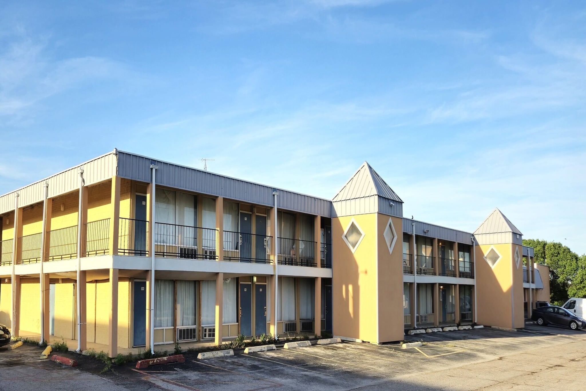 Exterior Summer
