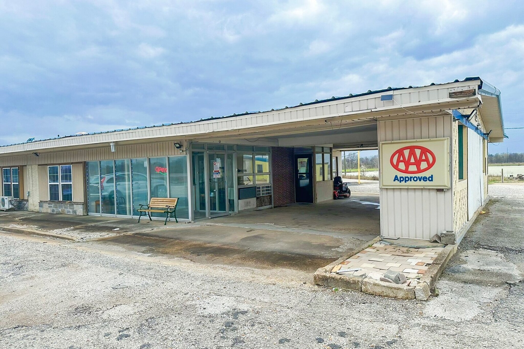 Exterior Summer