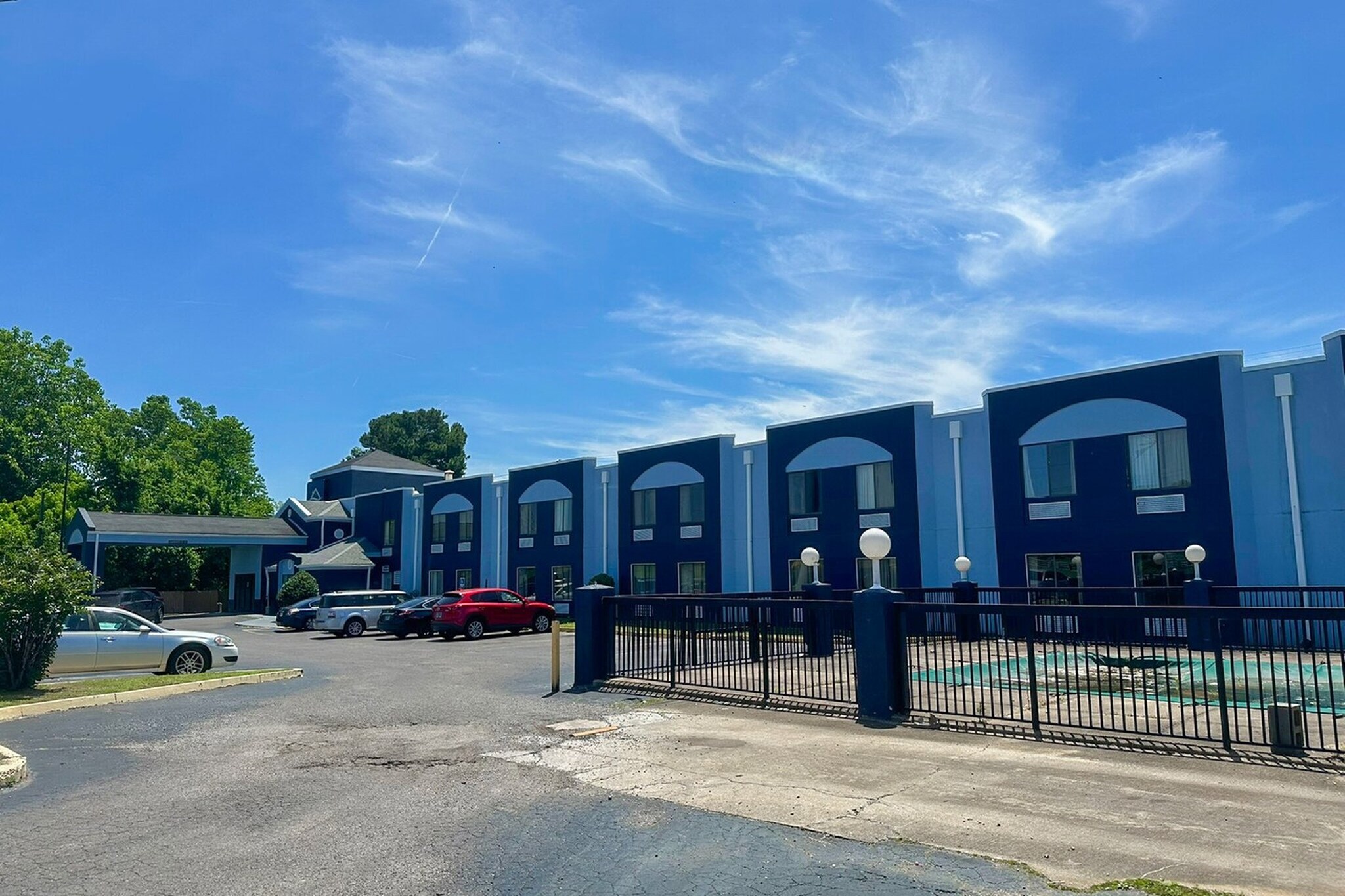 Exterior Summer