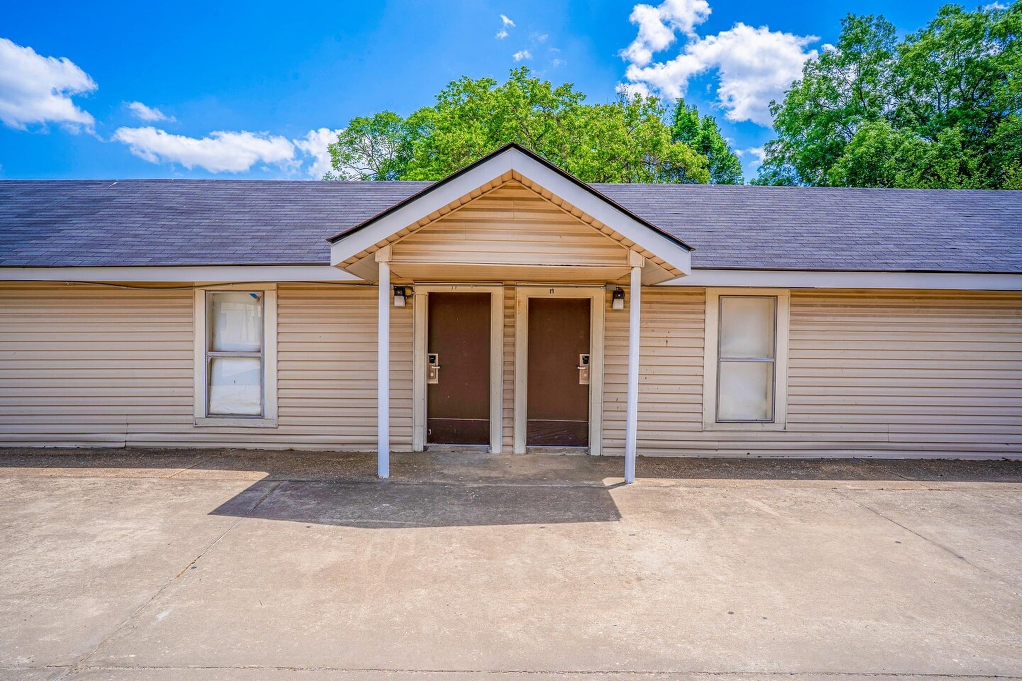 Exterior Summer