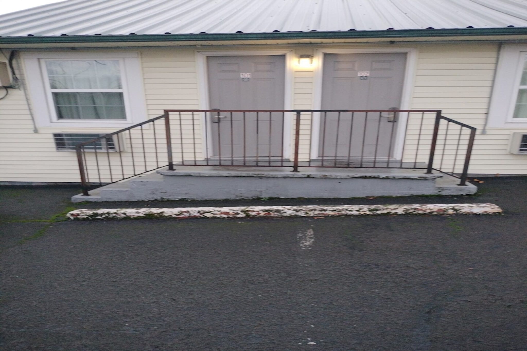 Exterior Summer