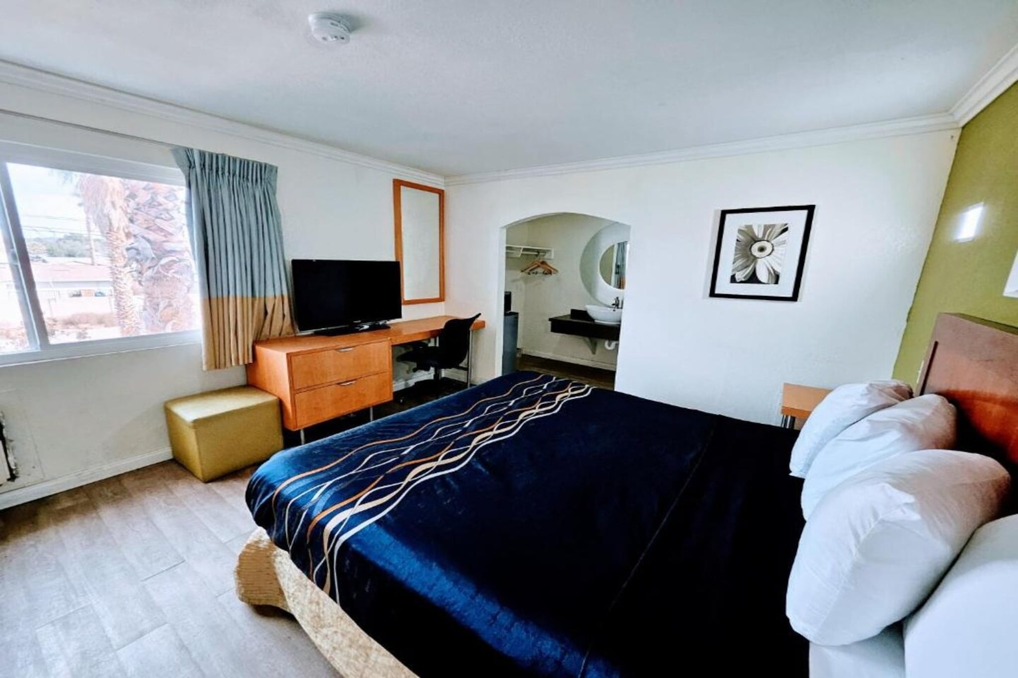Bed Room