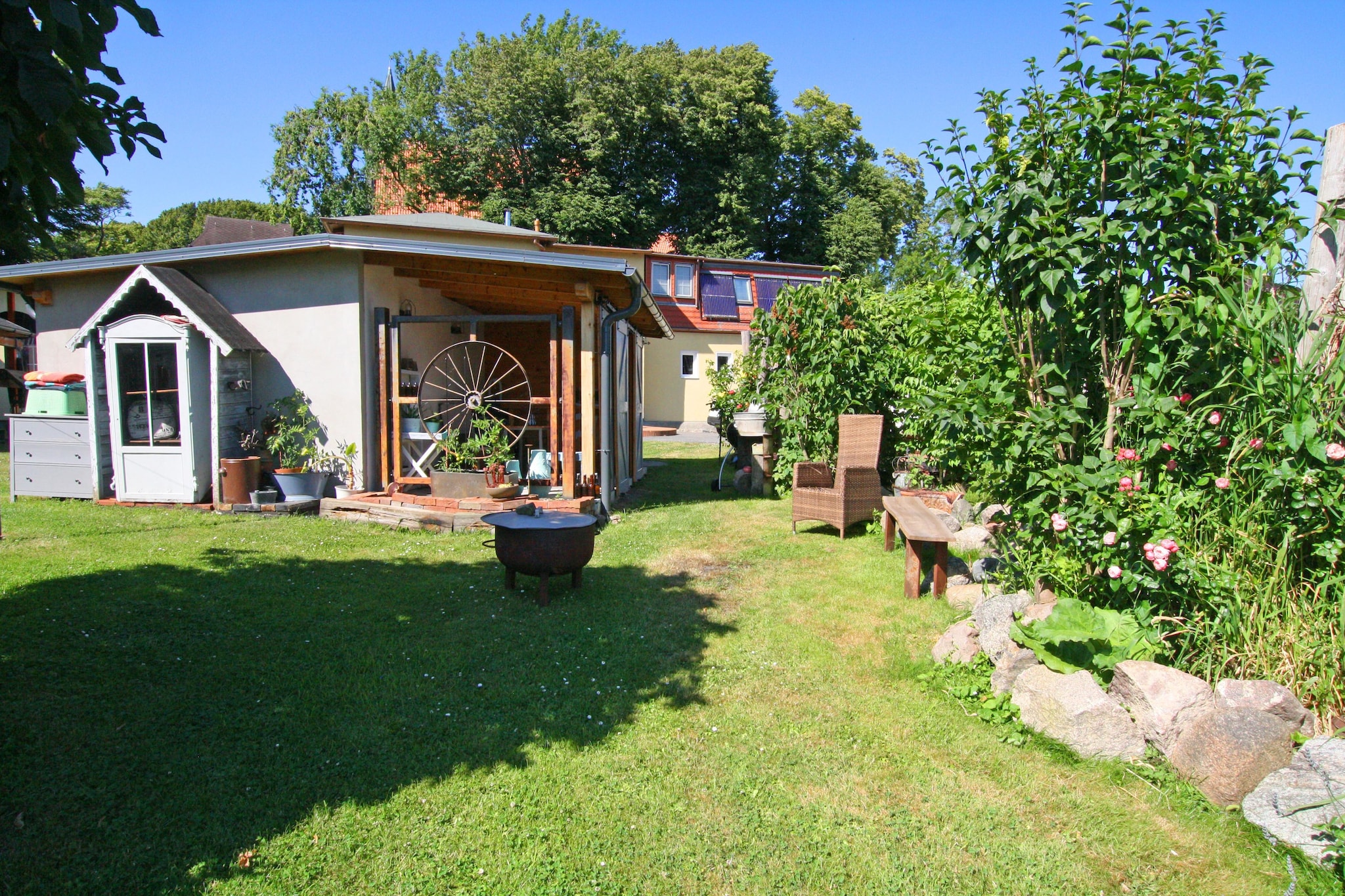 Fewo 1 OG 3 P-Jardin d'été