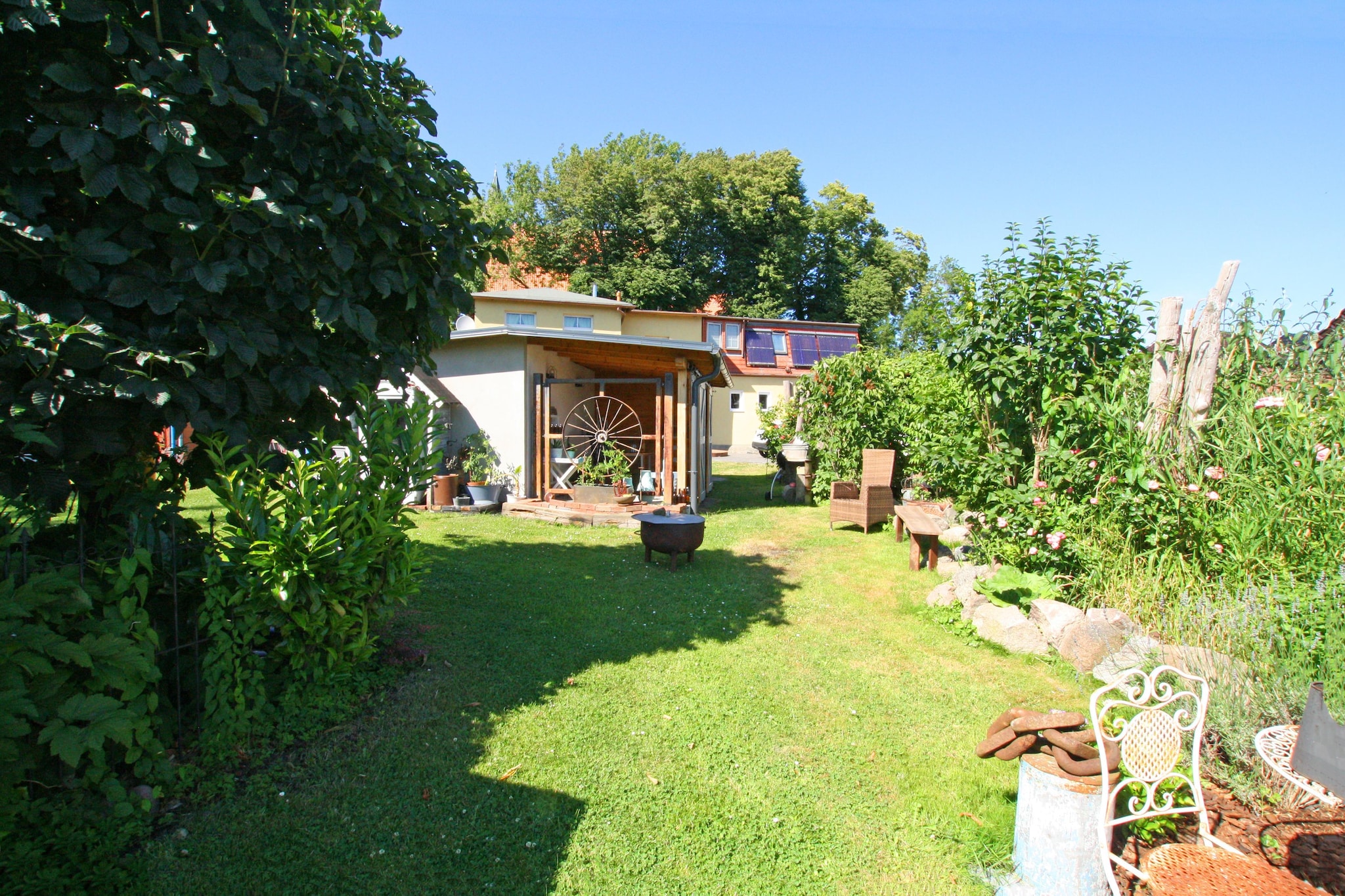 Fewo 1 OG 3 P-Jardin d'été
