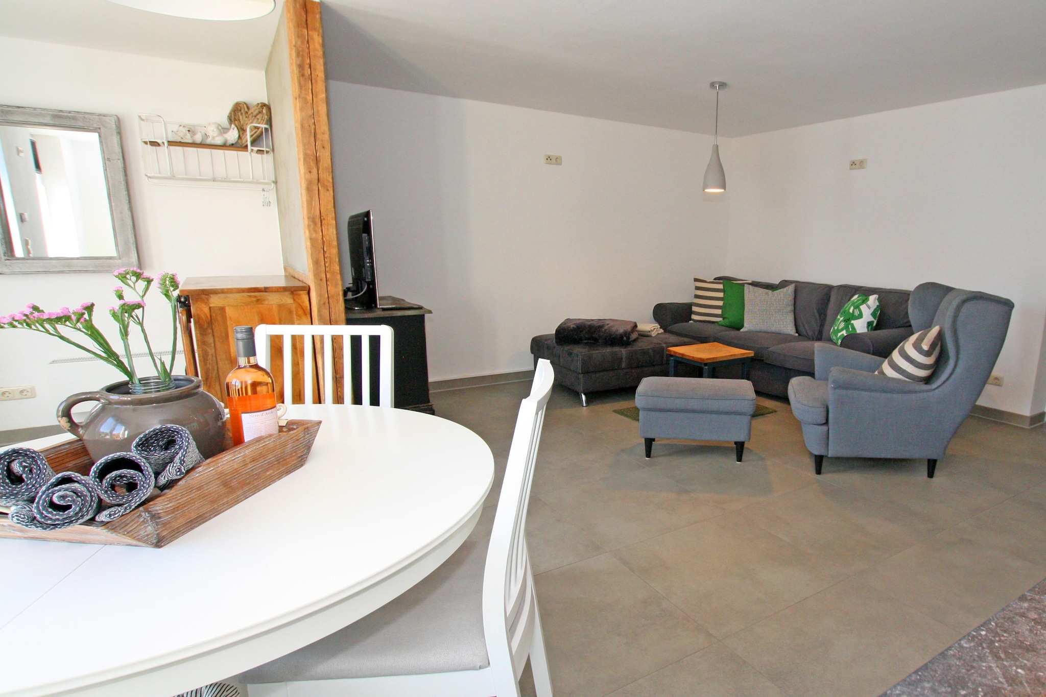 Fewo EG 4 P-Living room