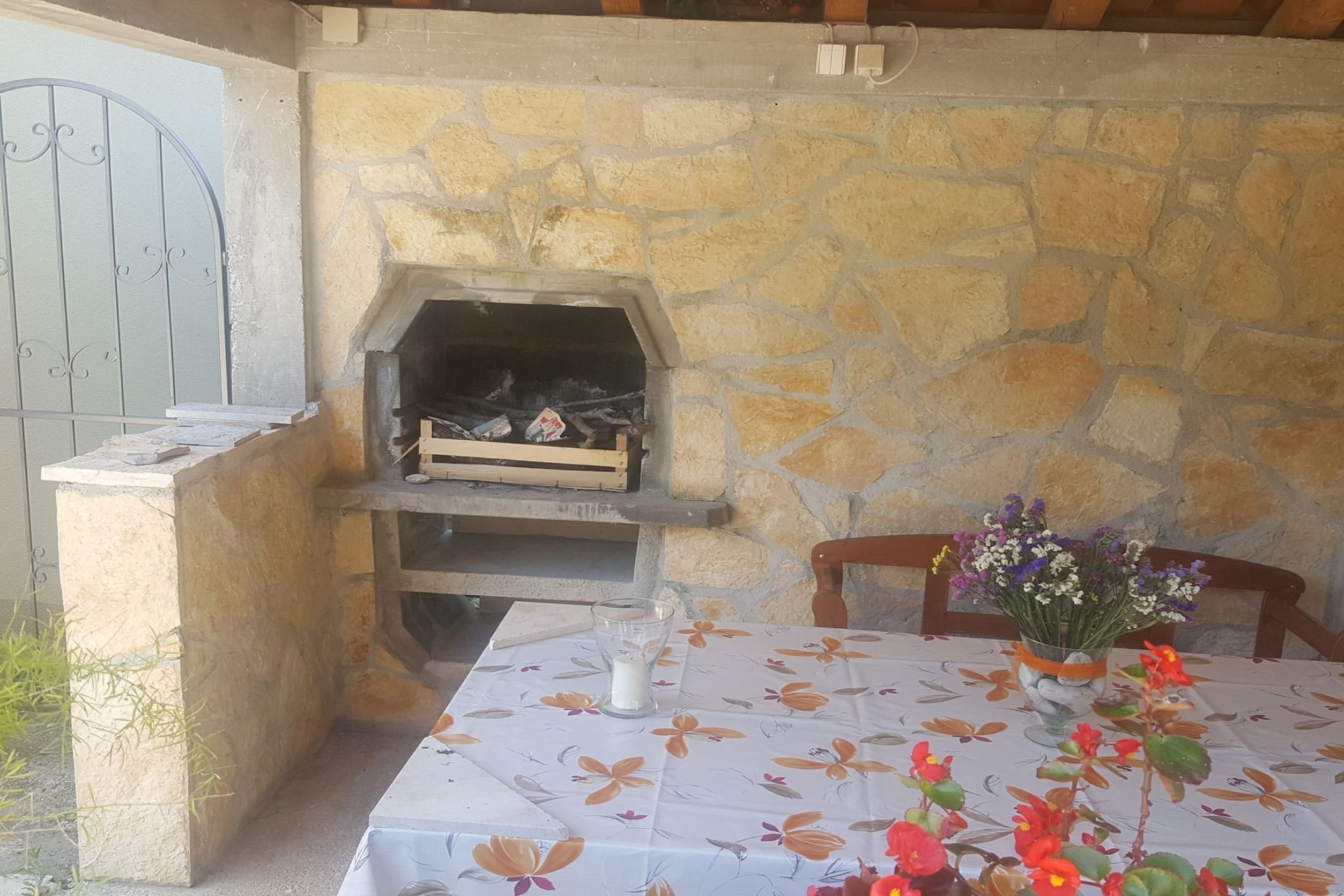 Apartments Ivan Supetar - Two Bedroom Apartment with Terrace no1-Im Freien