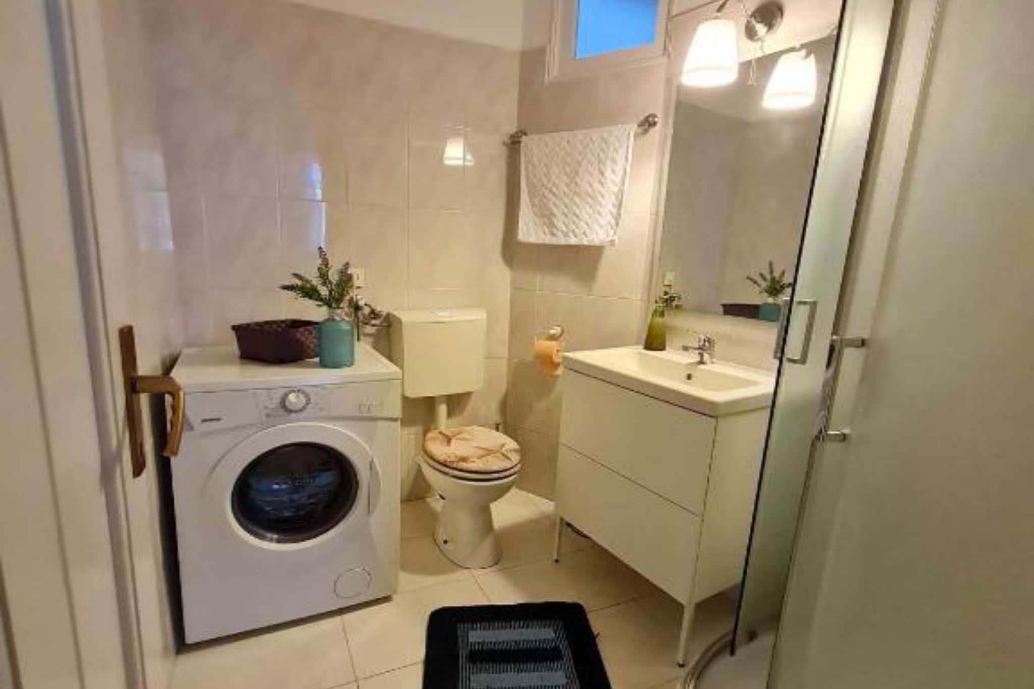 Apartment Bijonda near Arena Pula - One Bedroom Apartment-Badkamer