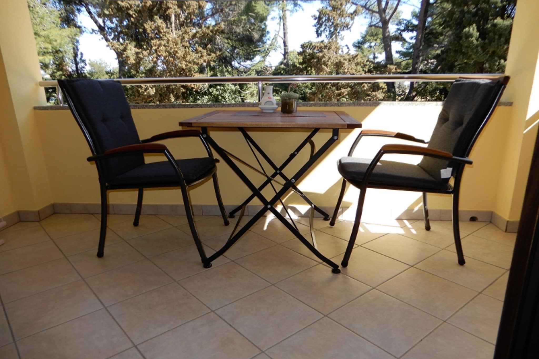 Cozy Retreat By The Sea Puntamika - Studio Apartment with Balcony  ( owner C)-Terrasbalkon