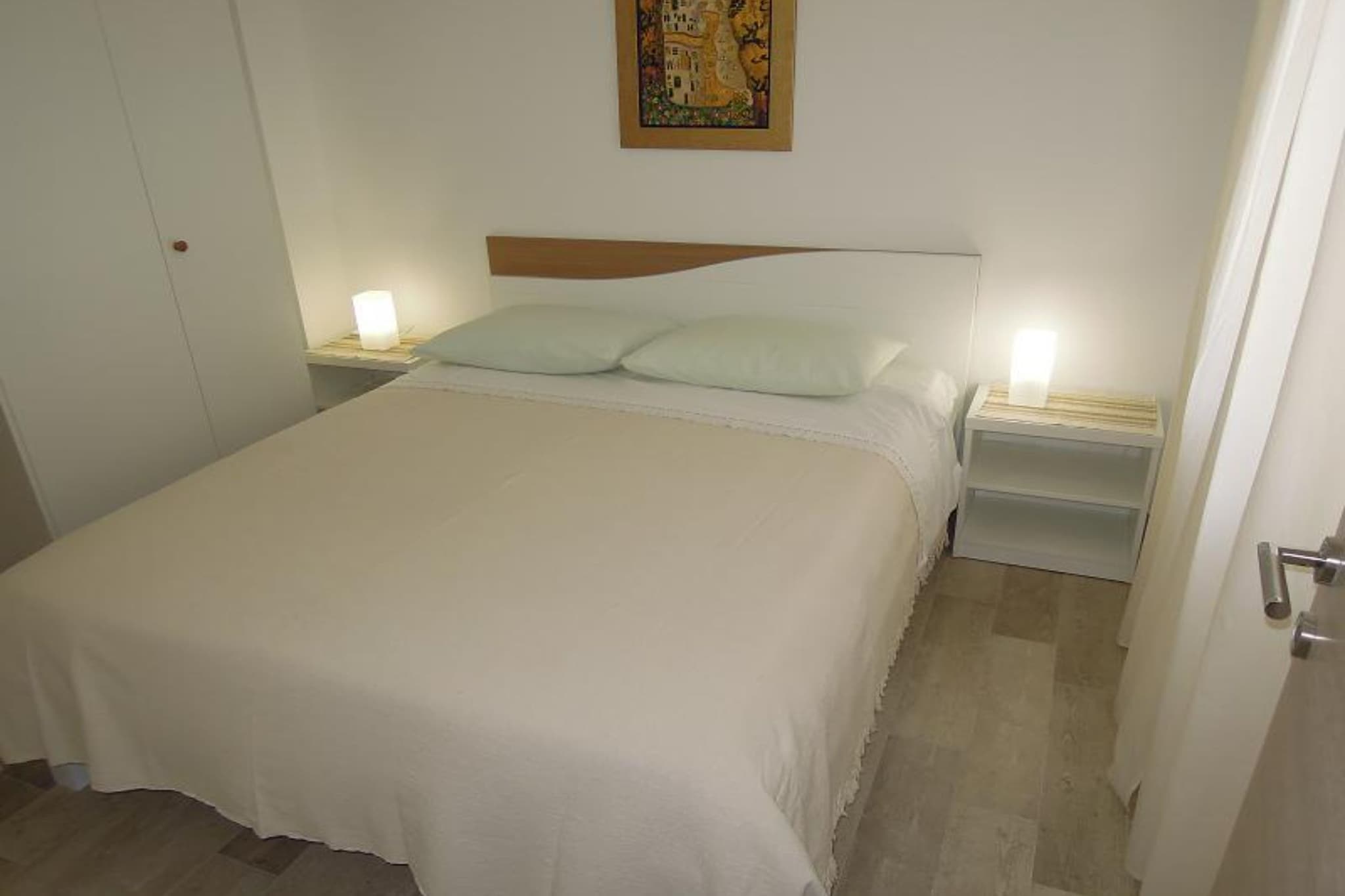 Cozy Retreat By The Sea Puntamika - Classic Two Bedroom Apartment with Terrace (owner B)-Slaapkamer