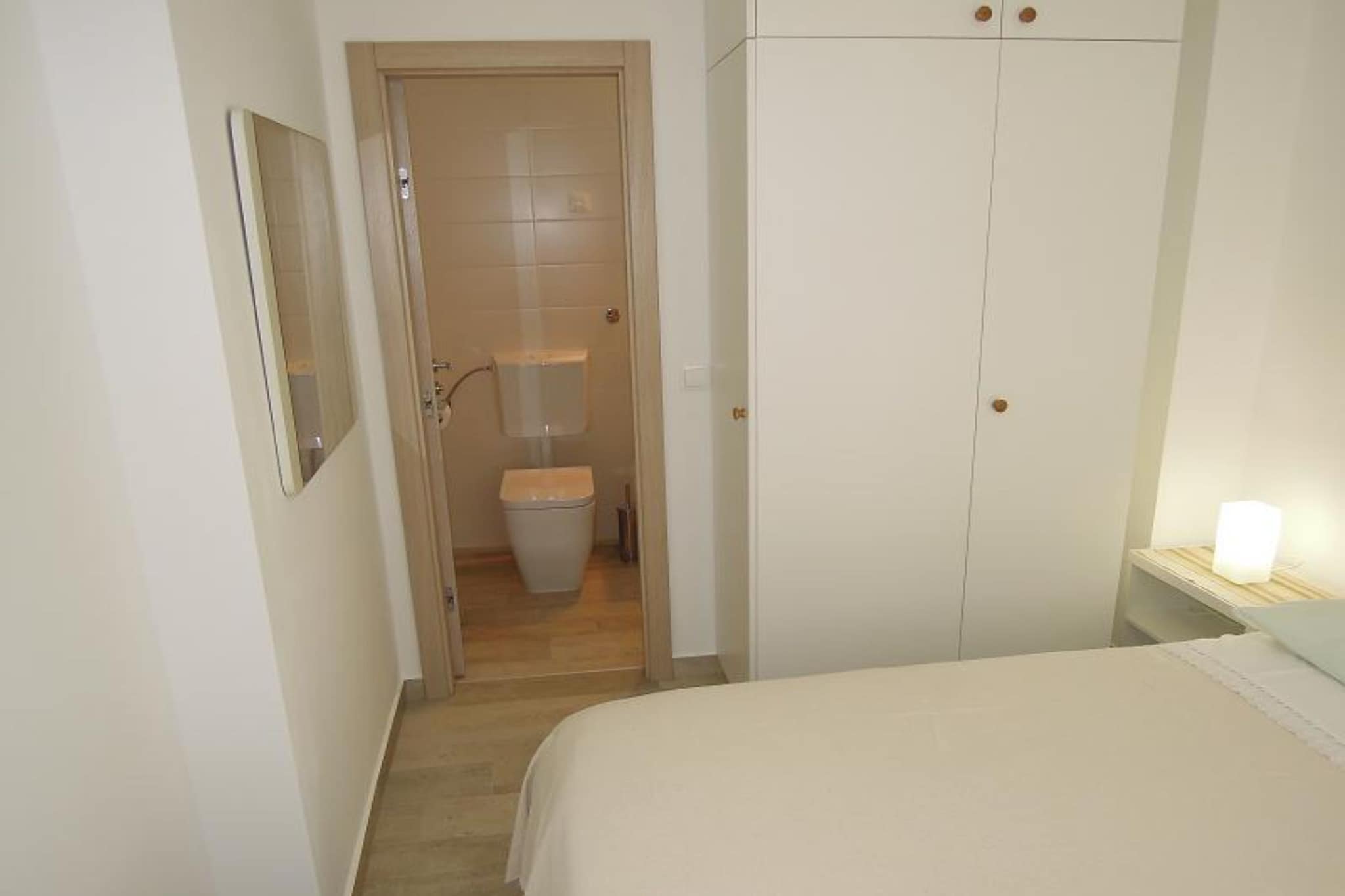 Cozy Retreat By The Sea Puntamika - Classic Two Bedroom Apartment with Terrace (owner B)-Slaapkamer