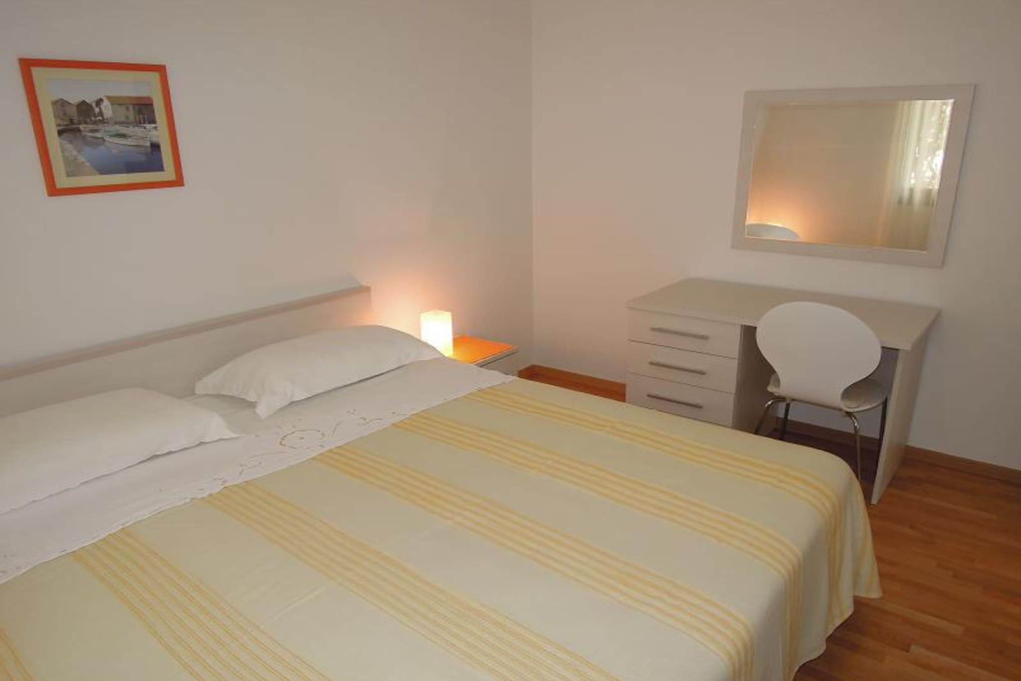 Cozy Retreat By The Sea Puntamika - One Bedroom Apartment with Terrace (owner D)-Slaapkamer