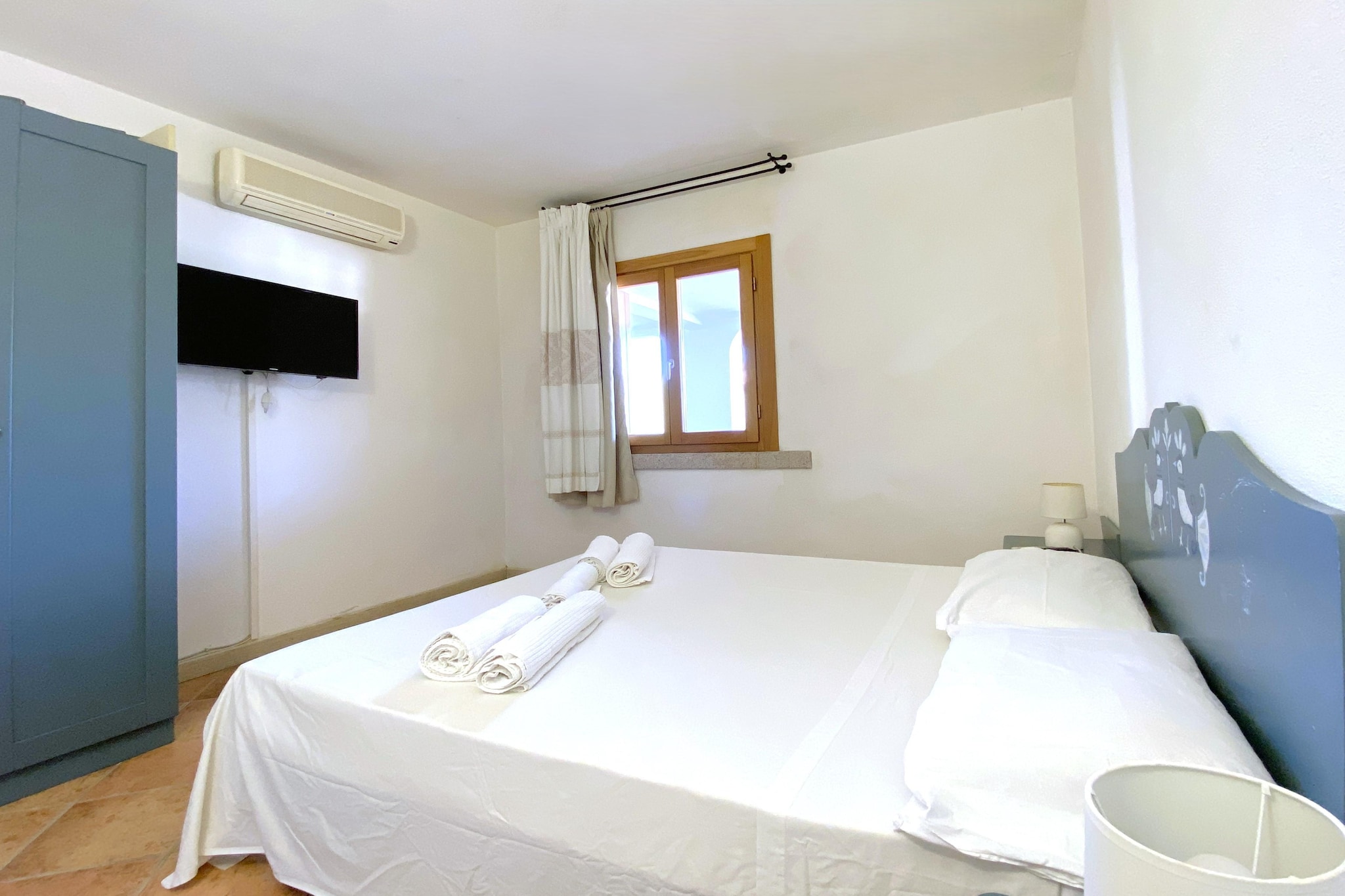 Bed Room