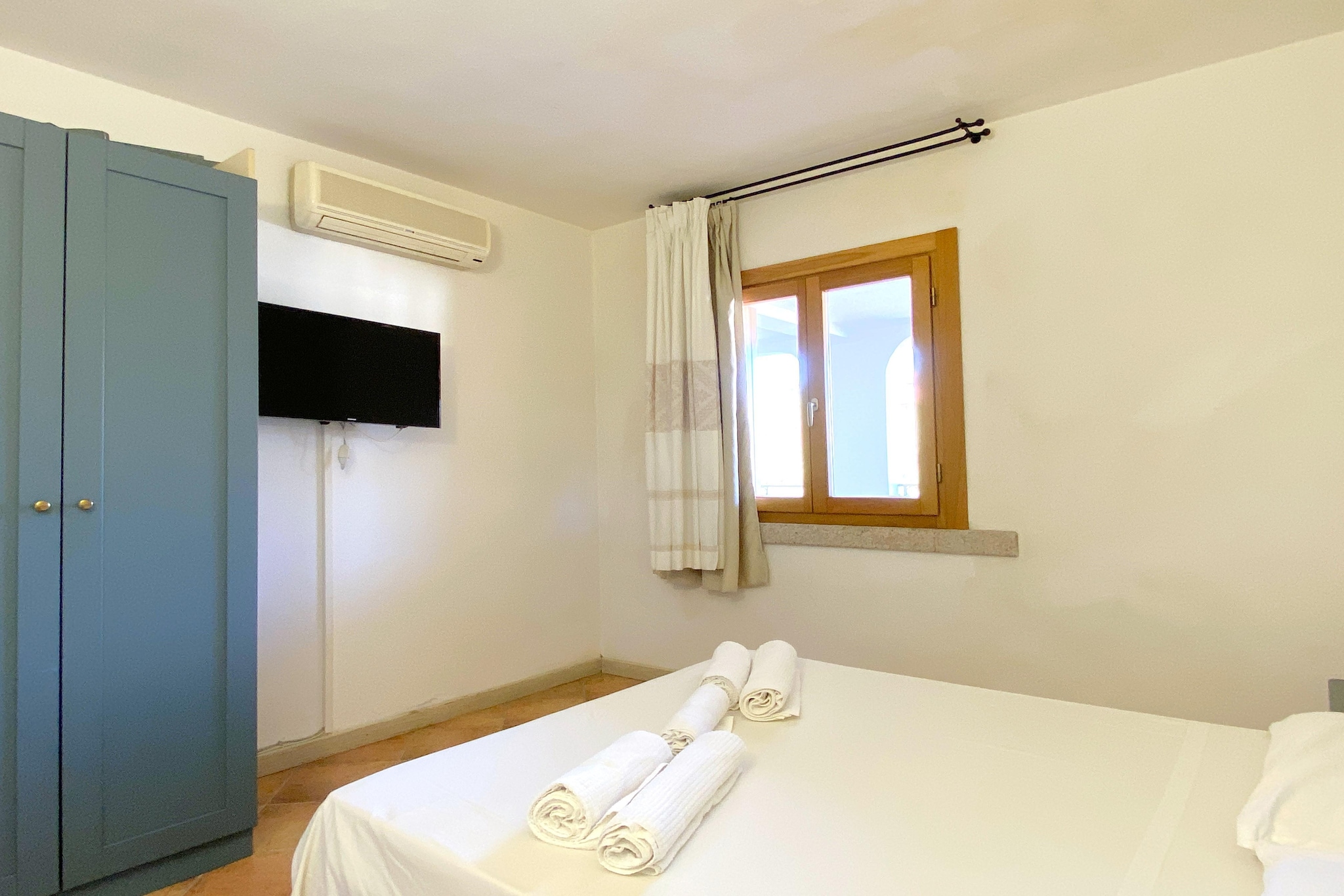Bed Room
