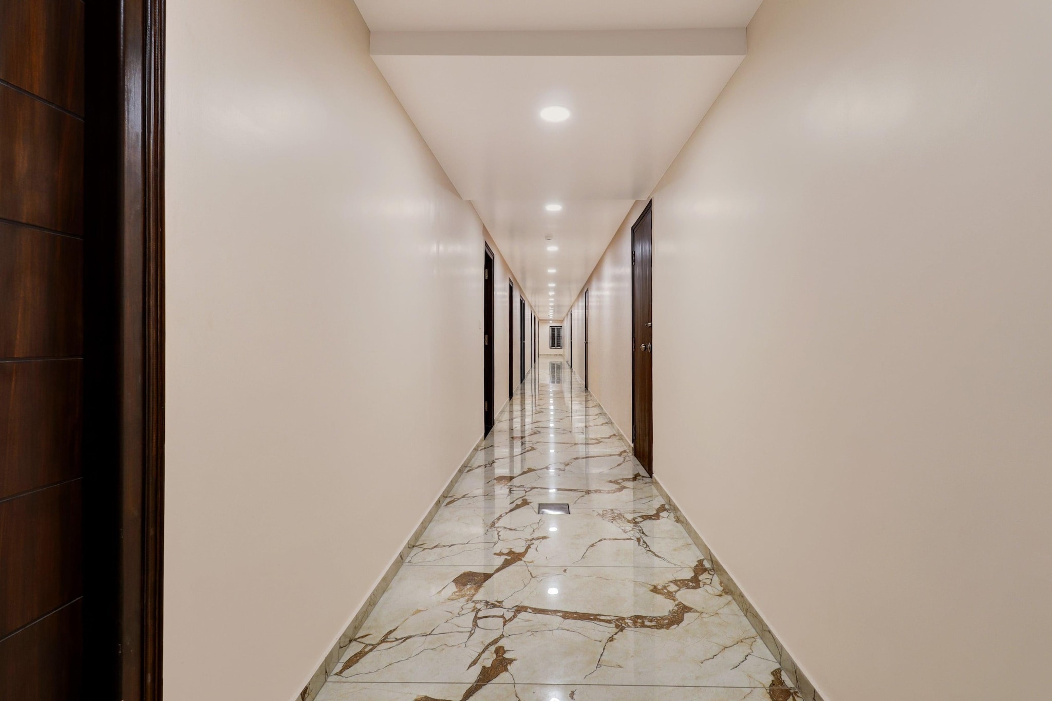 Super Townhouse Arekere Near Mithai Mahal