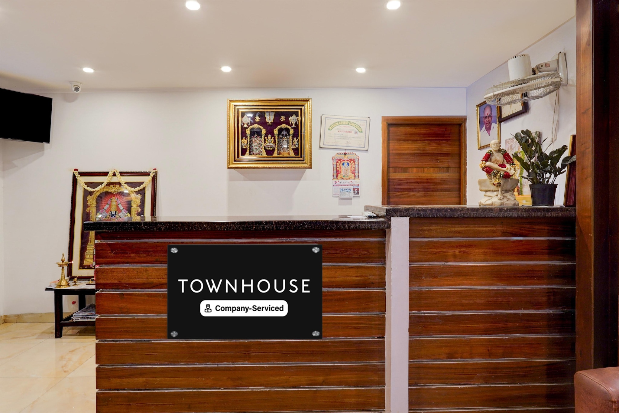 Super Townhouse Arcot Road Near Kauvery hospital