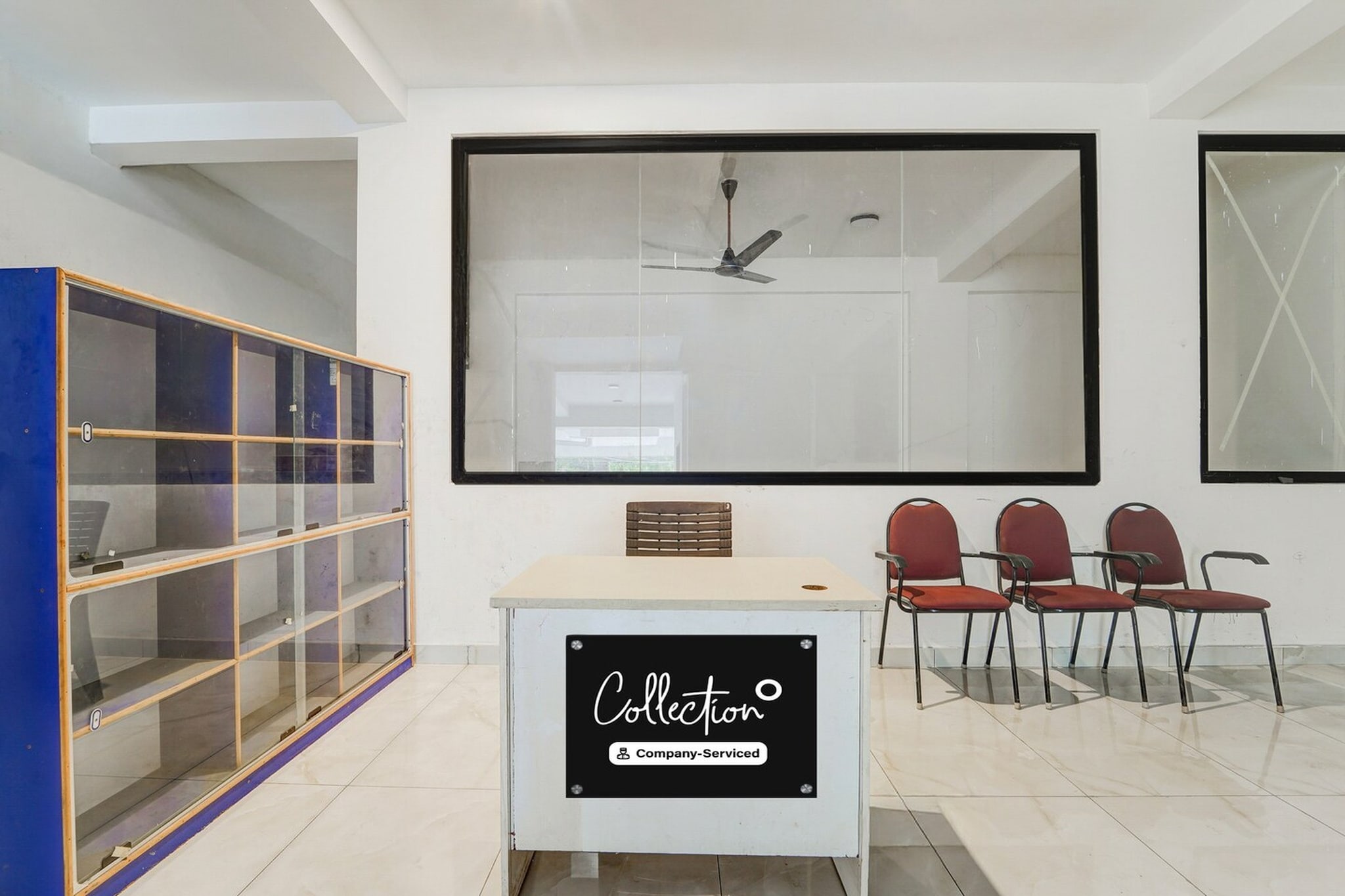 Ground floor: (bedroom(double bed, TV, seating area, air conditioning, lift, telephone), bathroom(bathtub or shower, shower, washbasin, toilet, Towels incl., shampoo, body soap, hot water), parking)