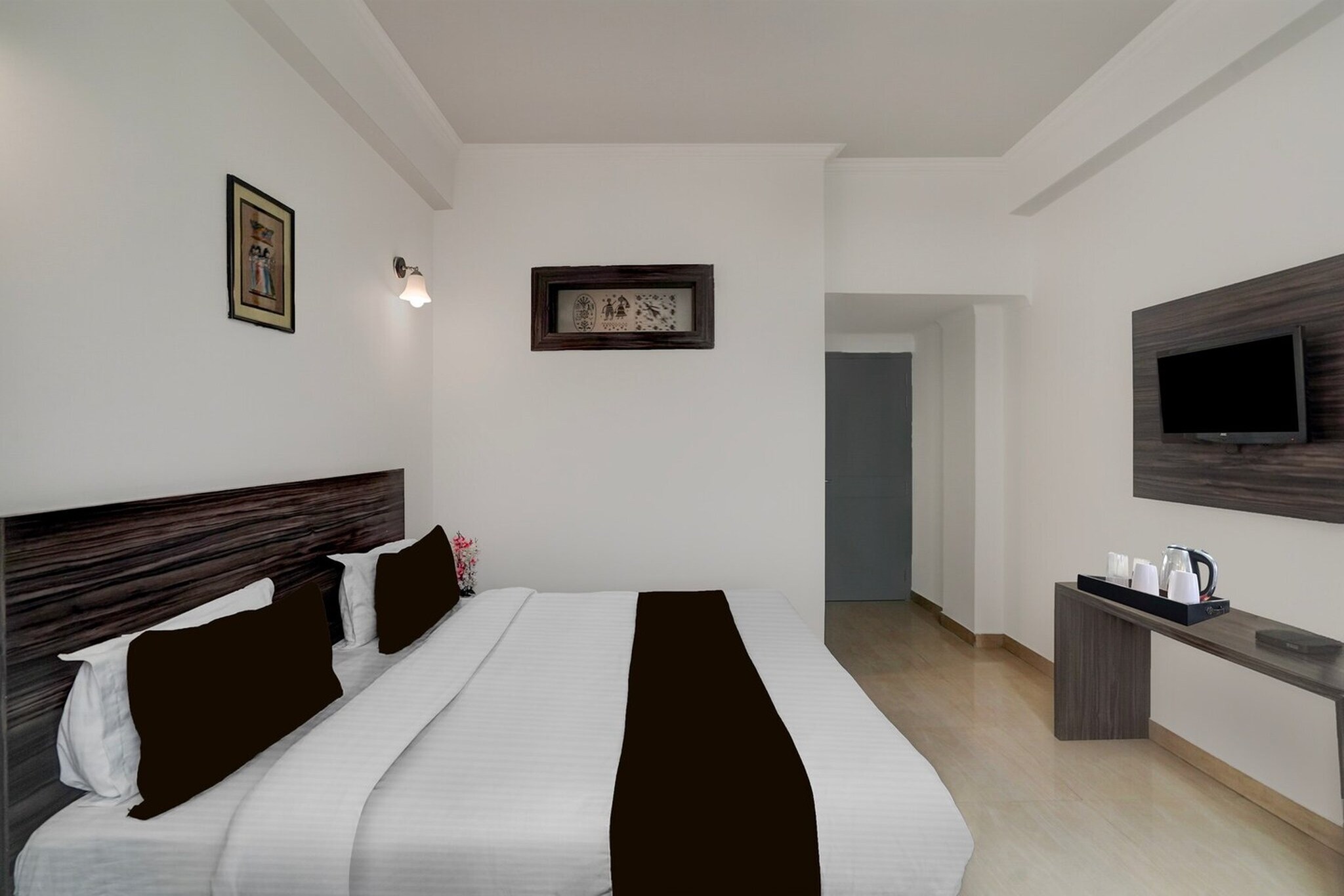 Comfortable Accommodations: Collection O Vaishno Devi Temple Formerly Hotel The Leaf in Katra offers family rooms with air-conditioning, private bathrooms, and free WiFi. Each room includes a work desk, seating area, TV, and free toiletries.

Convenient Facilities: Guests benefit from a lift, 24-hour front desk, housekeeping service, room service, and luggage storage. The hotel provides free toiletries, a bath or shower, and a wardrobe for added comfort.

Prime Location: Situated 2.6 km from Vaishno Devi and 46 km from Jammu Airport, the hotel is also 46 km from Jammu Tawi Station. Reception staff speak English and Hindi.

Early Check-In Policy: A full day’s room rate will be charged for check-ins before 6:00 AM. Complimentary early check-in is available between 6:00 AM and 10:00 AM, subject to room availability.

Check-in is only available to guests aged 18 and above. Please provide a government-issued ID to confirm your age.