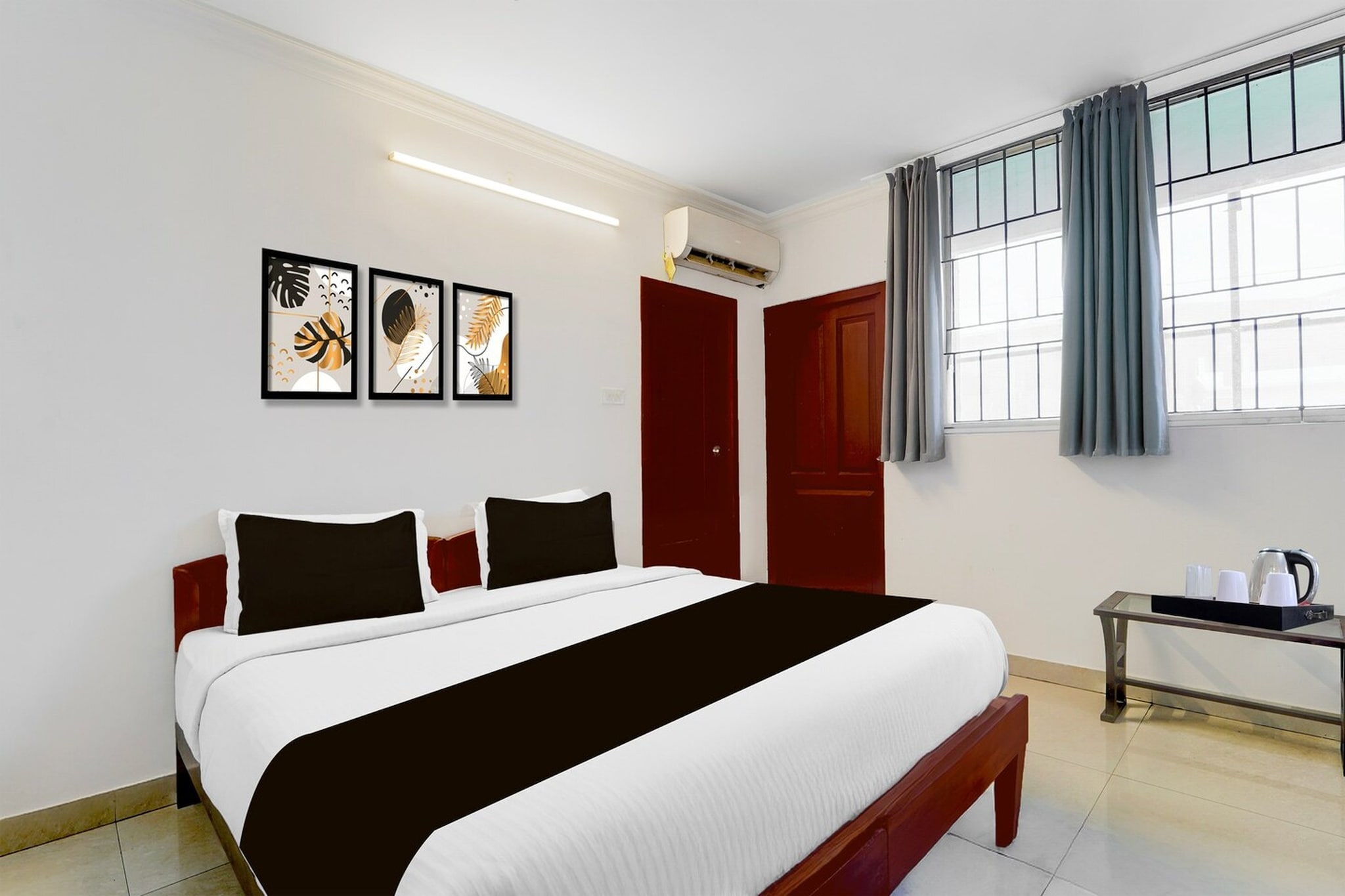 Comfortable Accommodations: Collection O Infopark Kochi Formerly Malabar Plaza Residency in Kochi offers family rooms with air-conditioning, private bathrooms, work desks, and free WiFi. Each room includes a seating area, TV, and free toiletries.

Convenient Facilities: Guests can enjoy a lounge, 24-hour front desk, housekeeping service, room service, and luggage storage. Additional amenities include a work desk, TV, and wardrobe.

Prime Location: Located 23 km from Cochin International Airport, the hotel is near Kochi Biennale (23 km), Cochin Shipyard (12 km), and CUSAT (4.8 km). Other attractions include Kerala Museum and Jawaharlal Nehru Stadium, each 6 km away.

Early Check-In Policy: A full day’s room rate will be charged for check-ins before 6:00 AM. Complimentary early check-in is available between 6:00 AM and 10:00 AM, subject to room availability.
Check-in is only available to guests aged 18 and above. Please provide a government-issued ID to confirm your age.