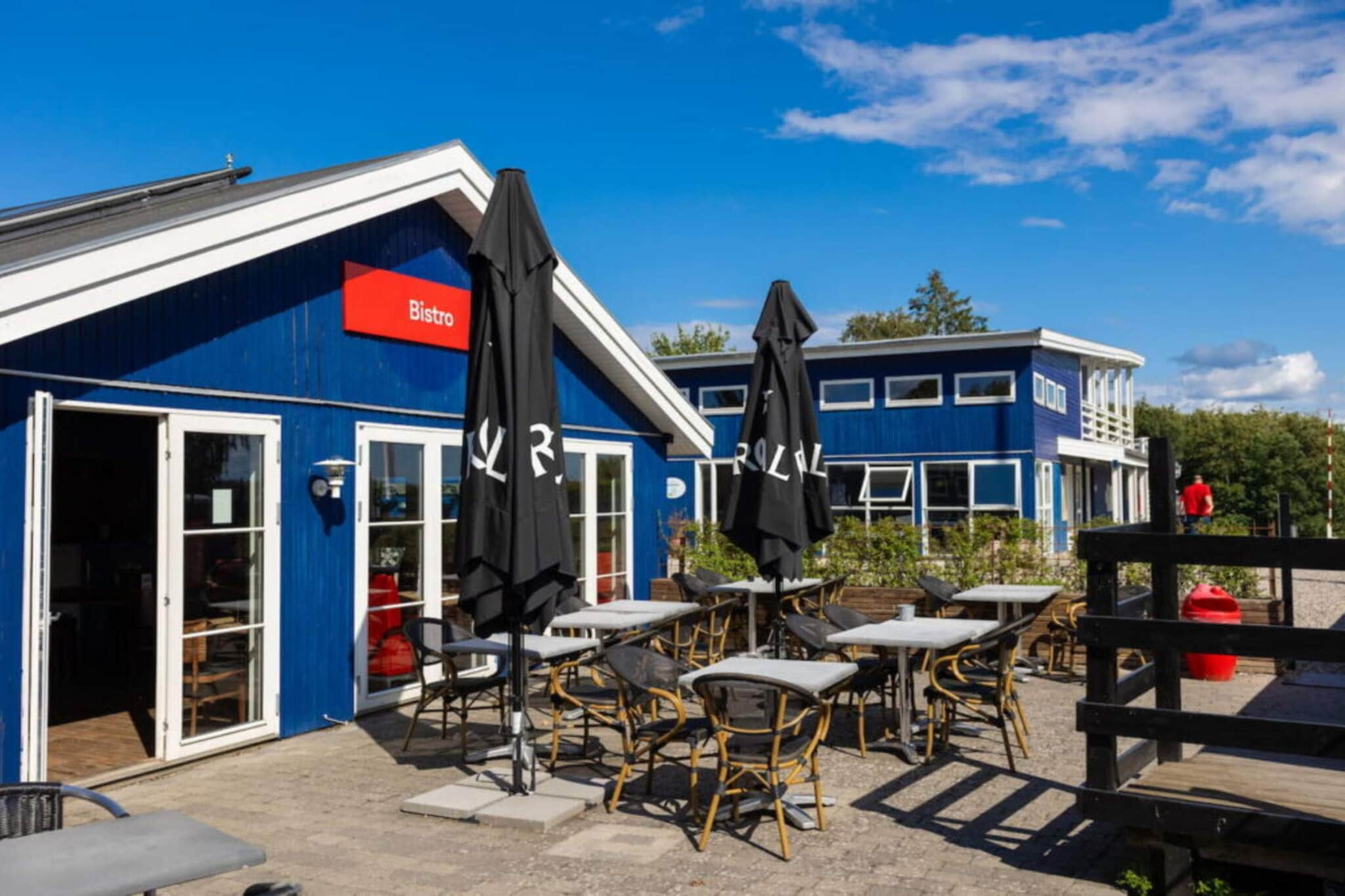 6 person holiday park home in Vipperød