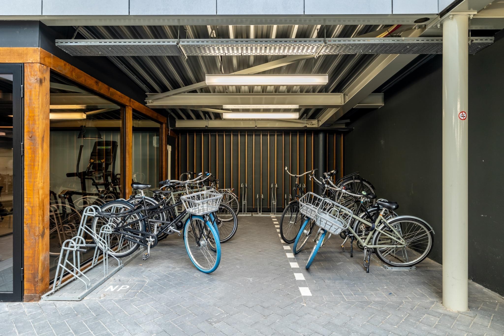 Toren van Oud 3-Faciliteiten