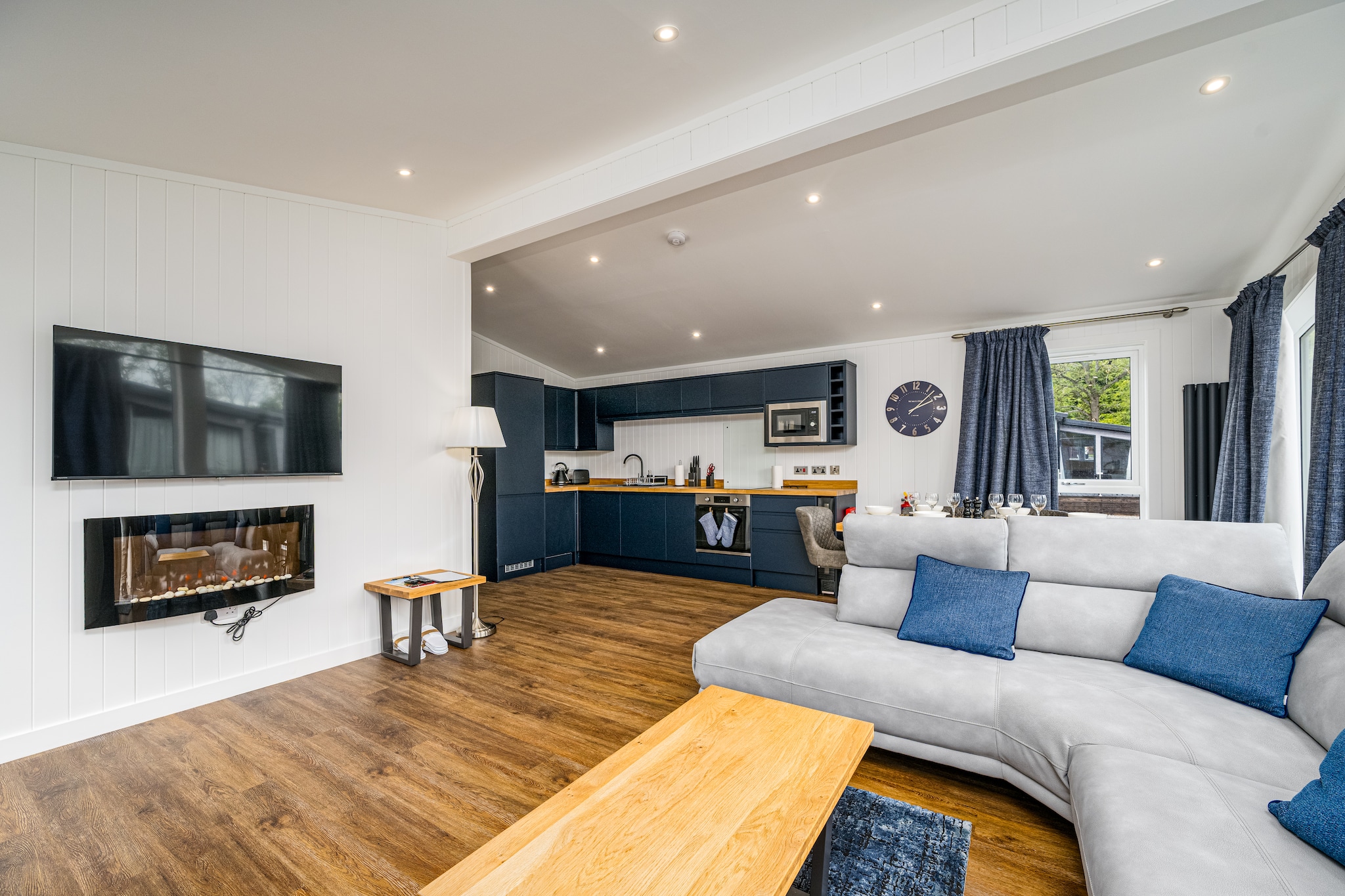 Silverwood  Hideaway-Living room