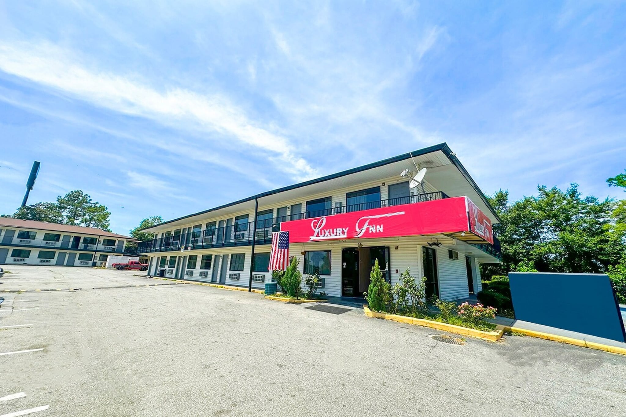 Exterior Summer