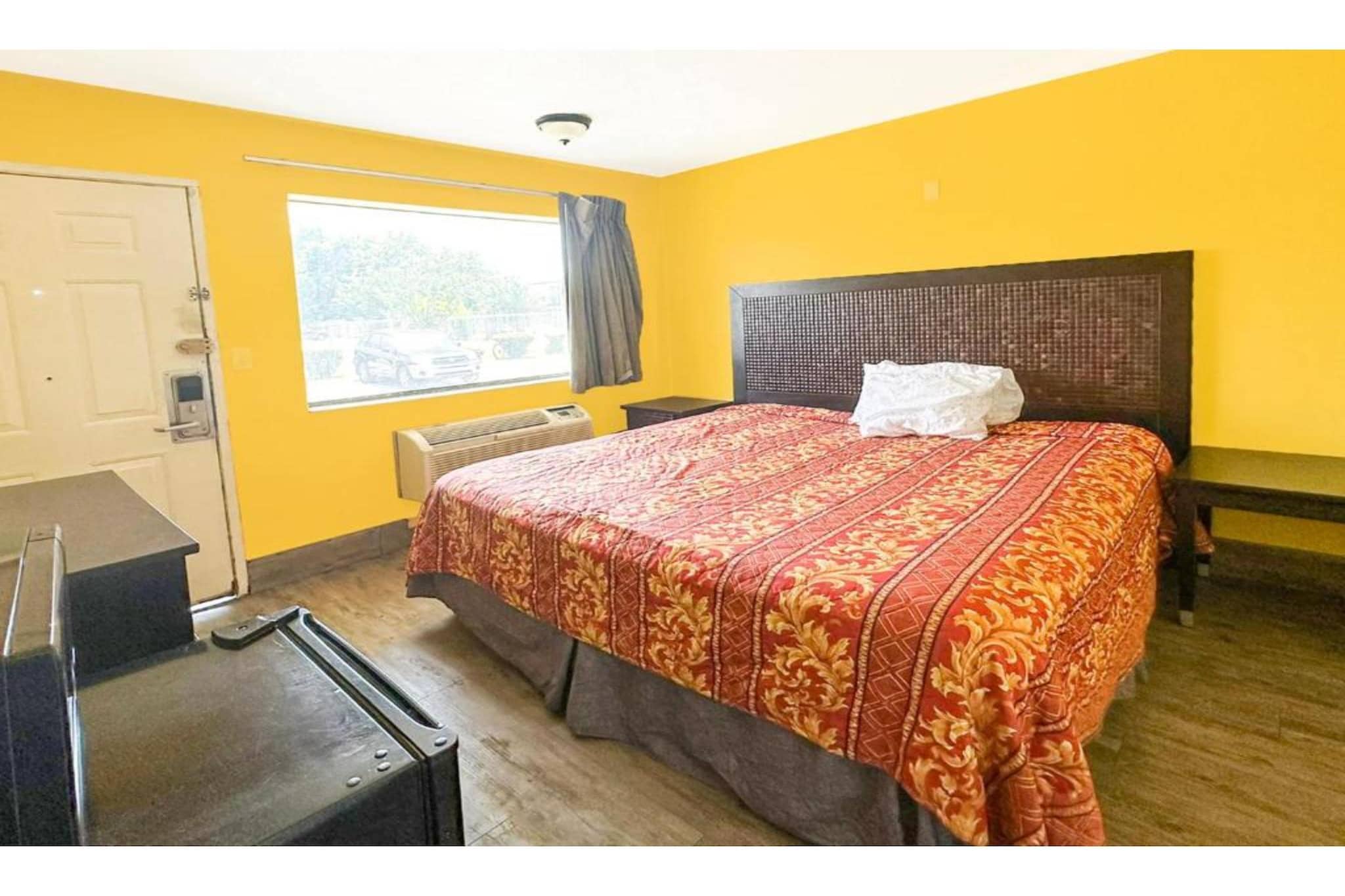 Bed Room