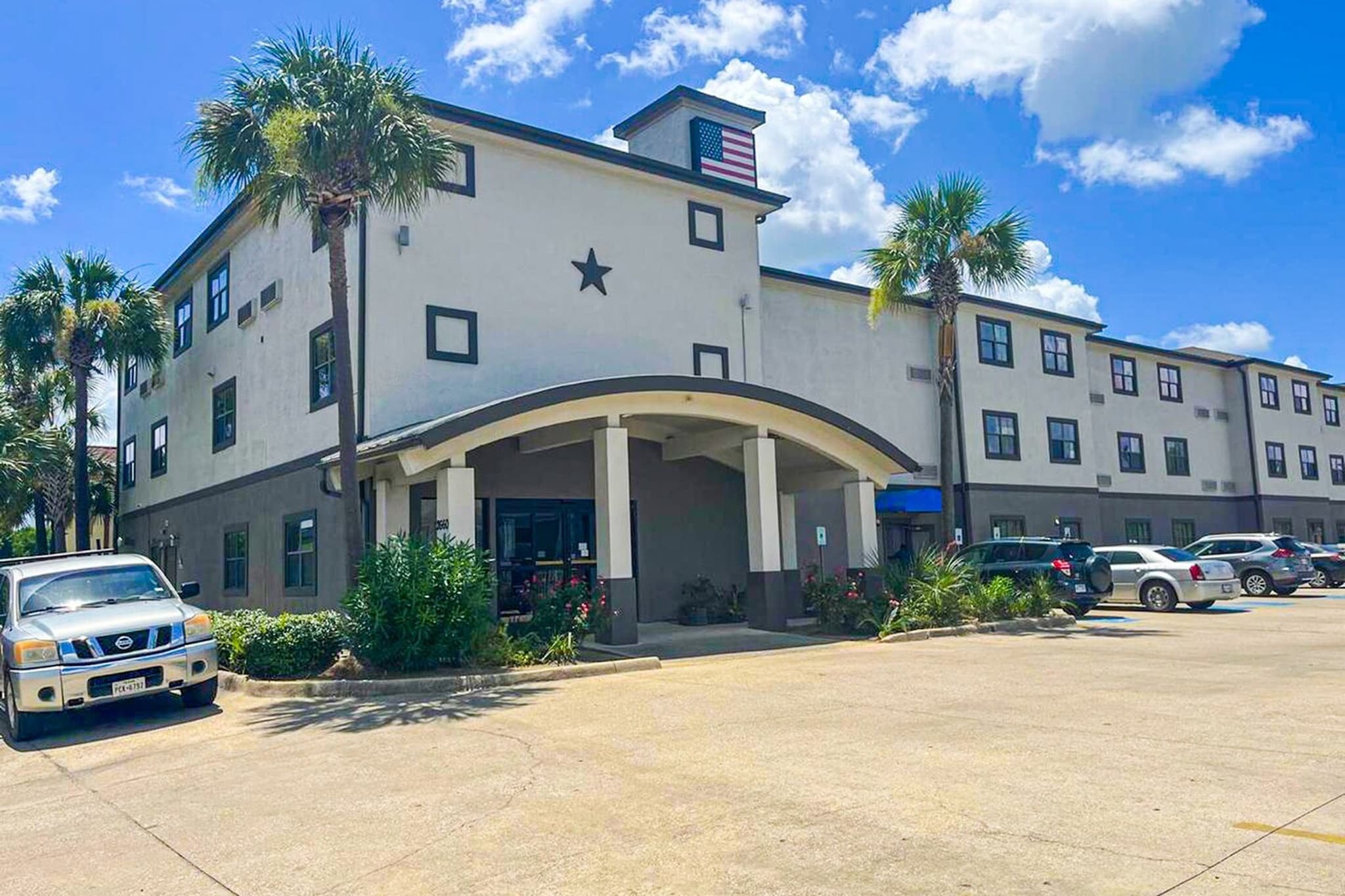 Exterior Summer