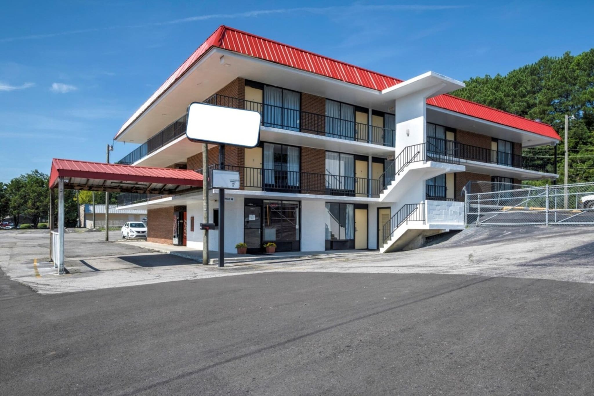 Exterior Summer