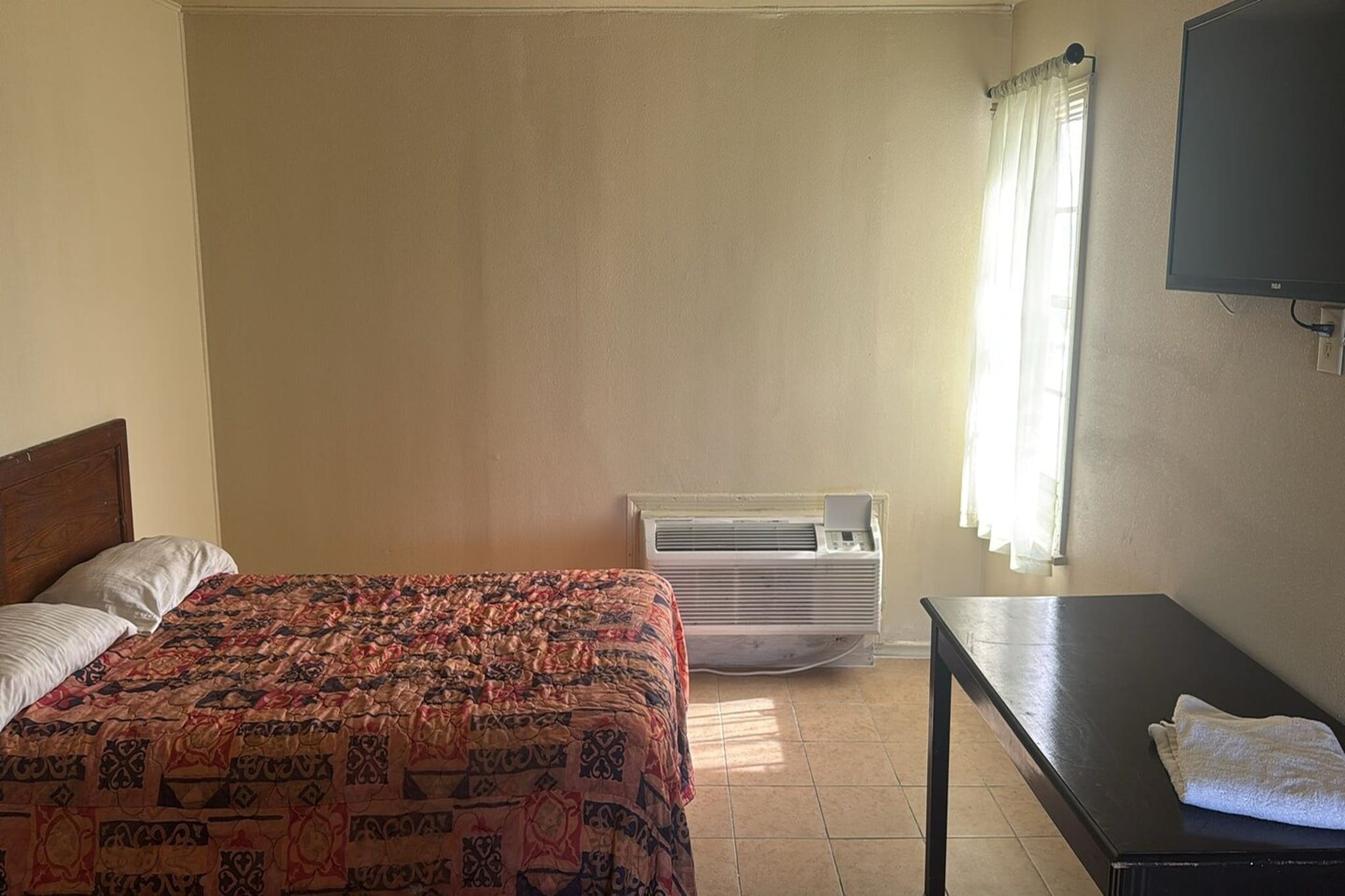 Bed Room