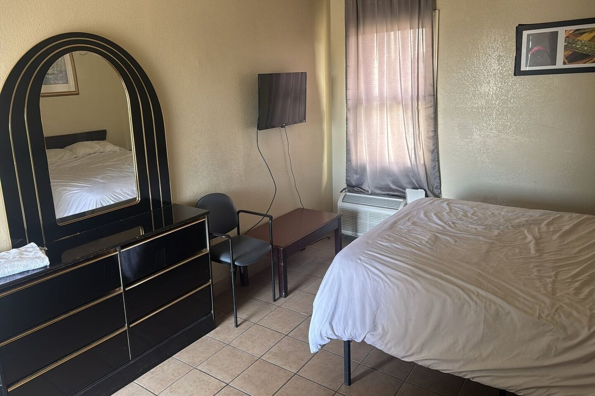 Bed Room
