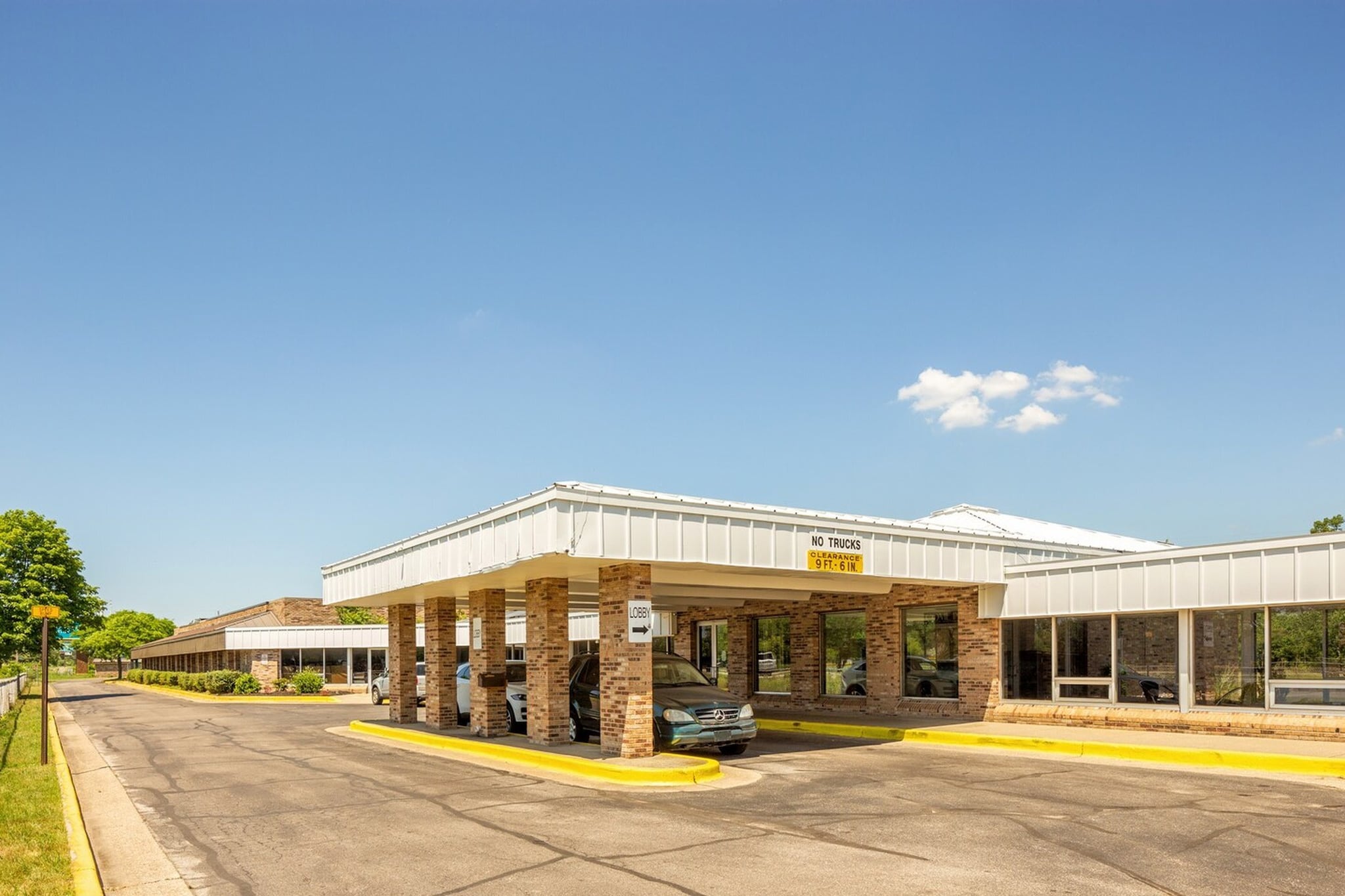 Exterior Summer